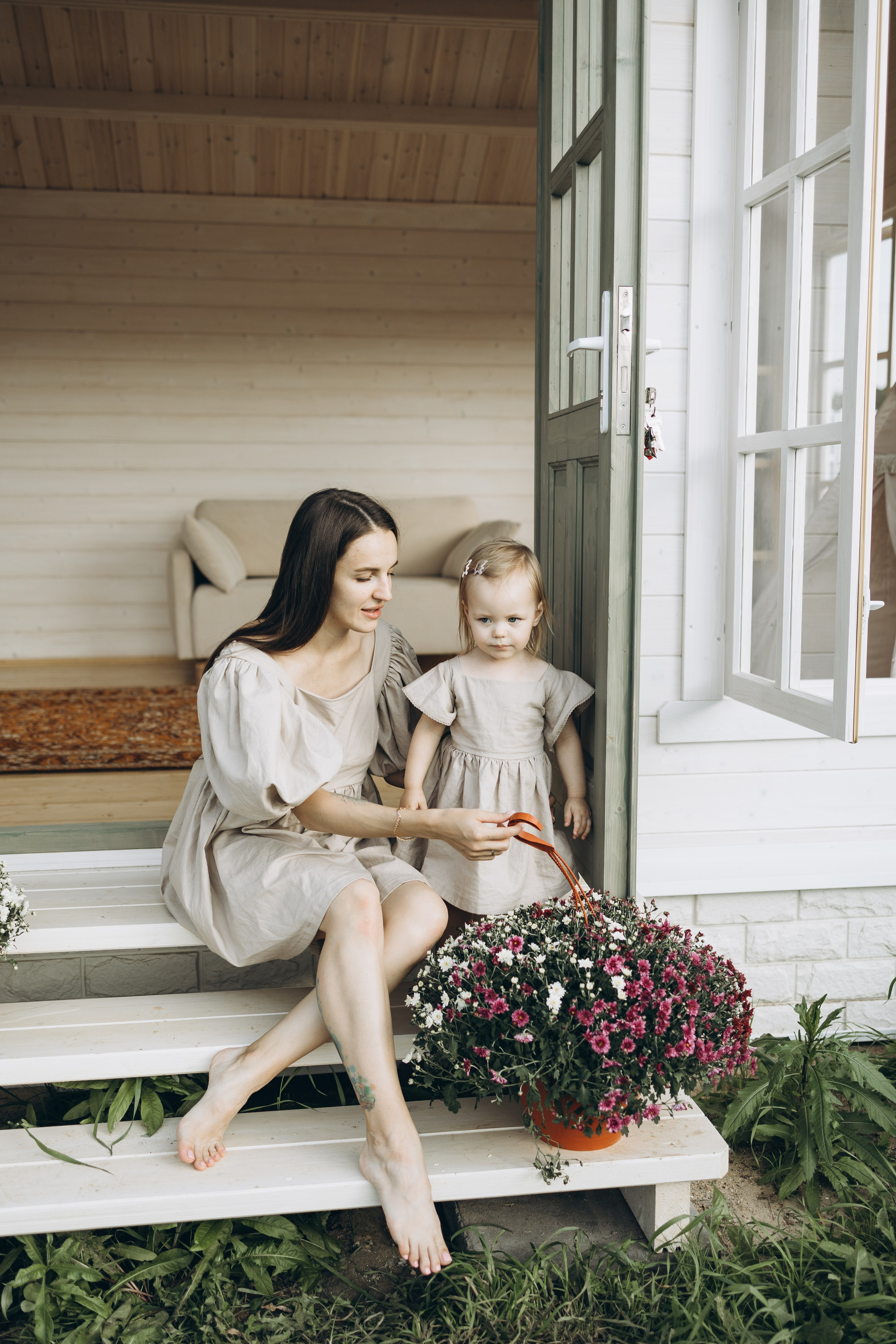 Оля и Мирослава Беседка. Семейный фотограф в Москве Виктория Ястребинская