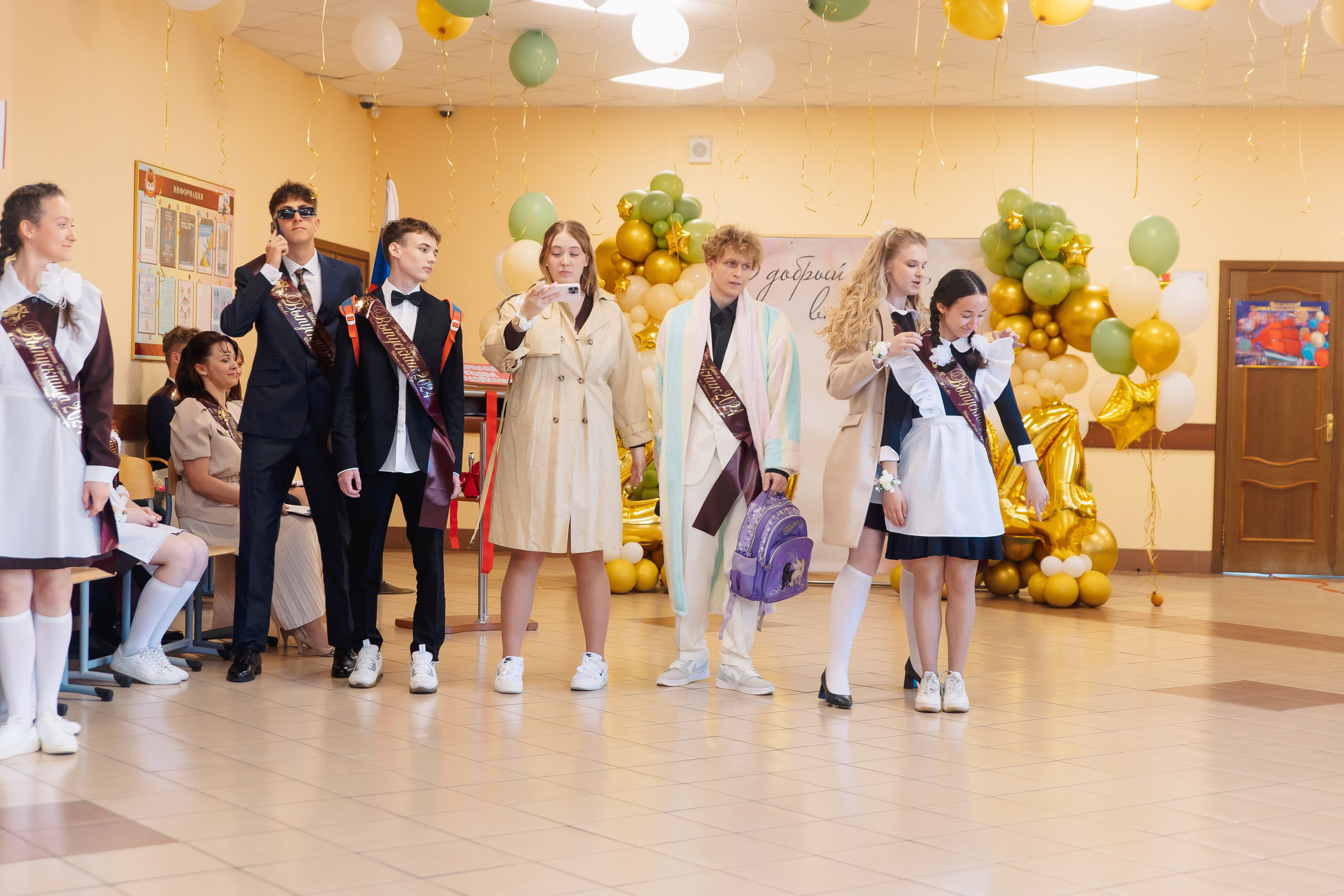 Последний звонок. Фотограф в Кронштадте и Санкт-Петербурге Анастасия Коваленко