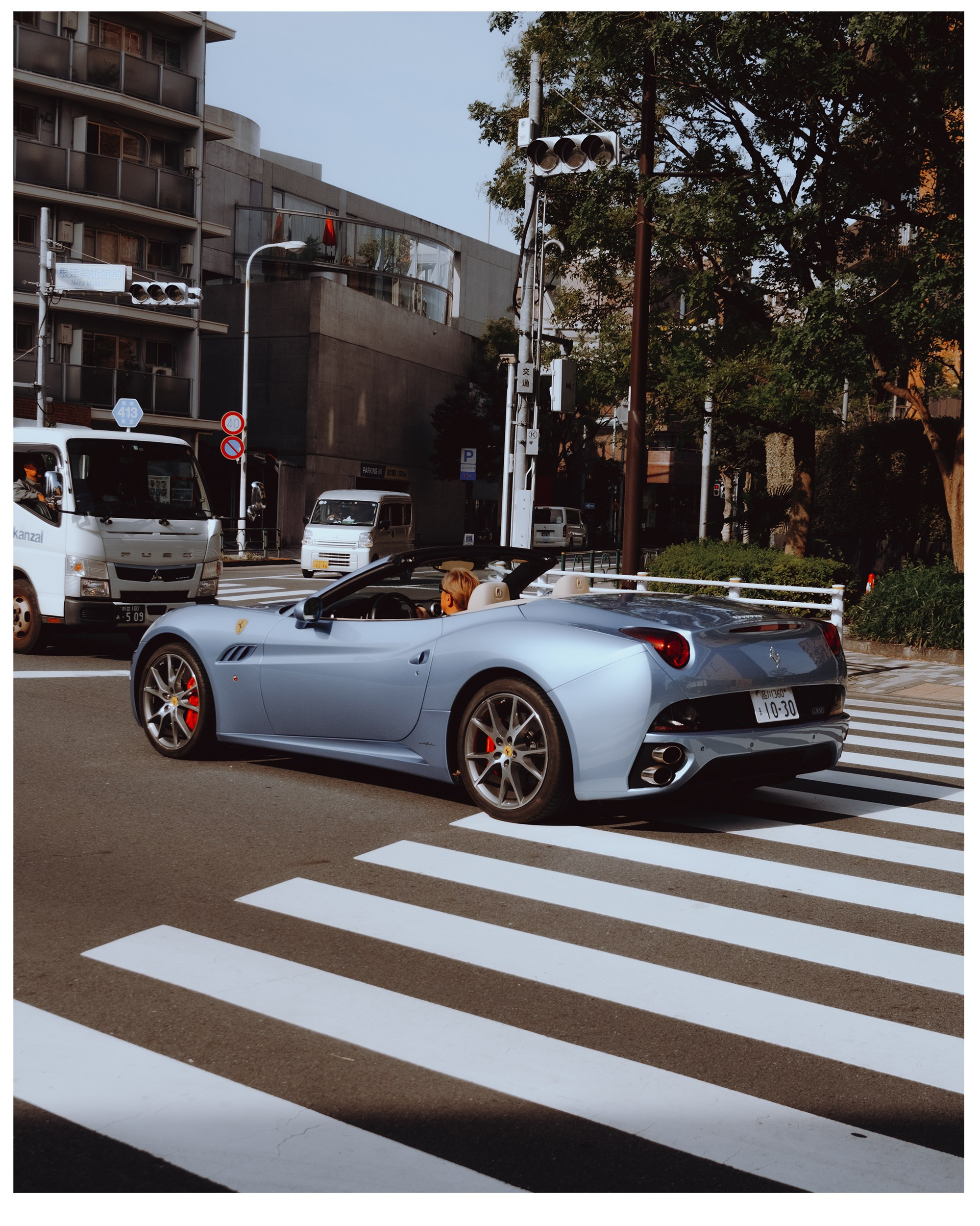 Авторские. -