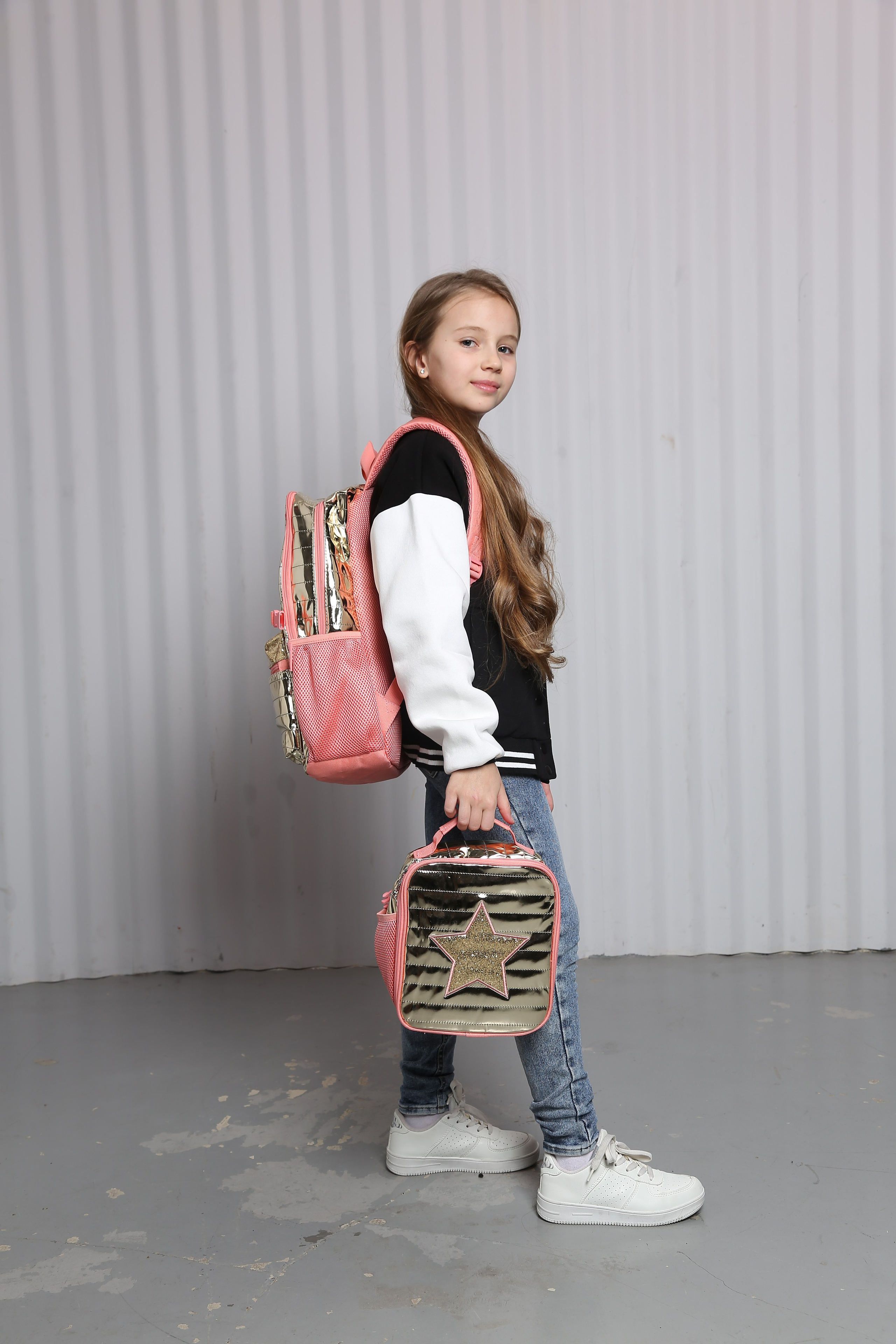 Профессиональная коммерческая фотосессия для детских товаров - одежда, обувь, аксессуары. Fashion фотограф в Санкт-Петербурге Савинова Ирина