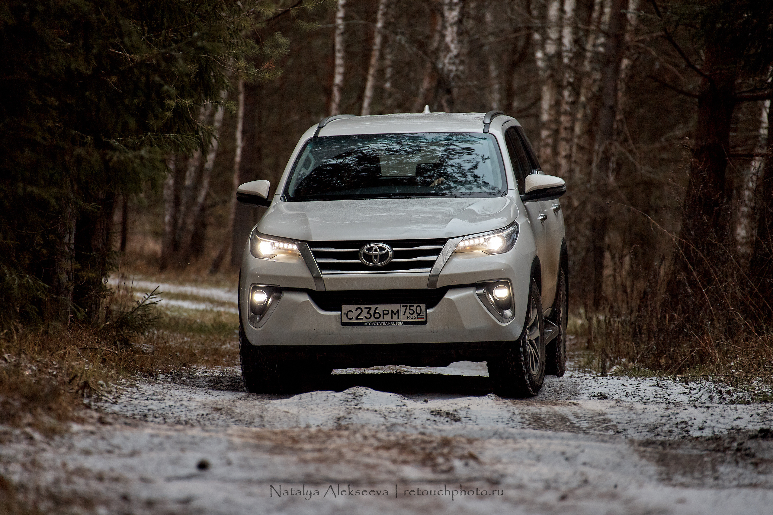 Внедорожный тест-драйв Toyota Hilux и Toyota Fortuner | 12'2019. Репортажный фотограф и ретушер в Москве Наталья Алексеева
