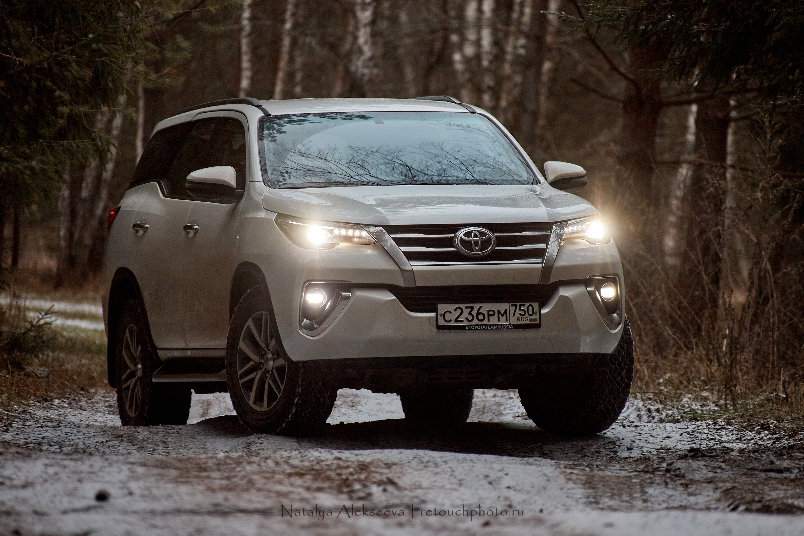 Внедорожный тест-драйв Toyota Hilux и Toyota Fortuner | 12'2019. Репортажный фотограф и ретушер в Москве Наталья Алексеева
