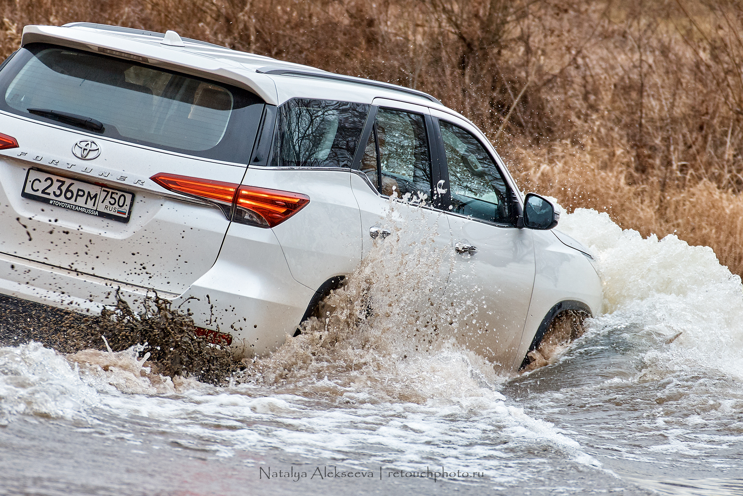 Внедорожный тест-драйв Toyota Hilux и Toyota Fortuner | 12'2019. Репортажный фотограф и ретушер в Москве Наталья Алексеева