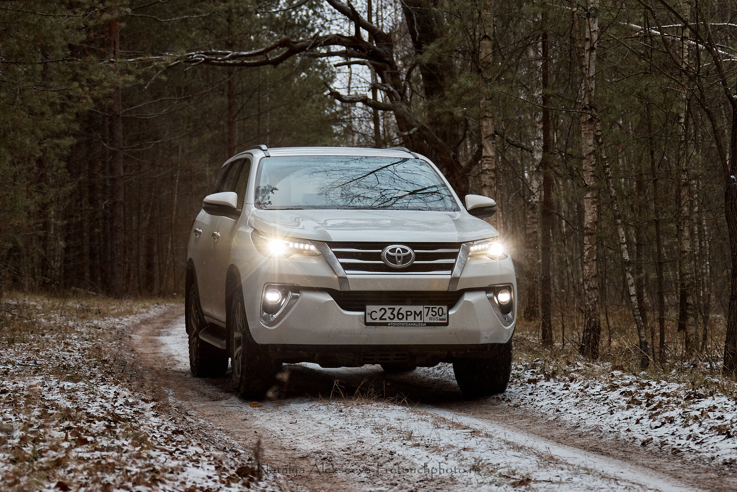 Внедорожный тест-драйв Toyota Hilux и Toyota Fortuner | 12'2019. Репортажный фотограф и ретушер в Москве Наталья Алексеева
