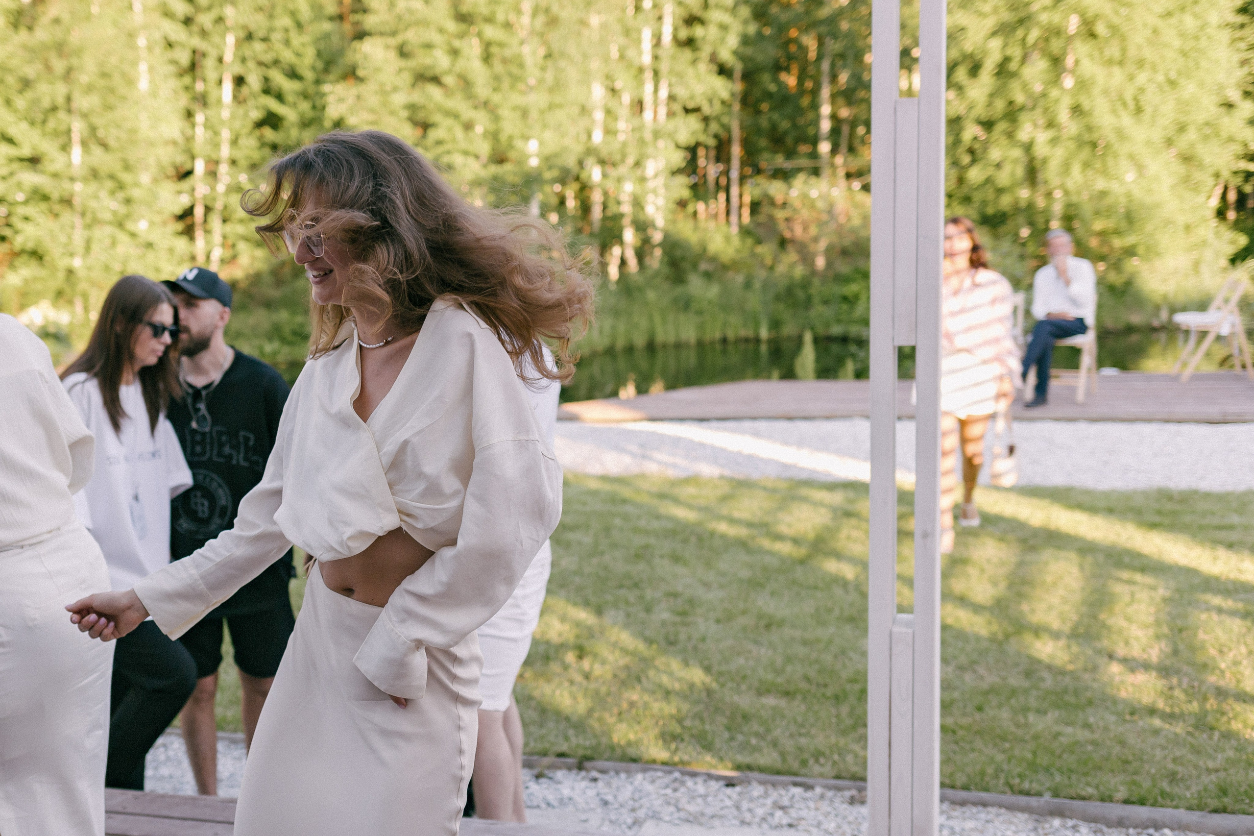 Плюс тридцать градусов на лужайке. Фотограф Андрей Куськало