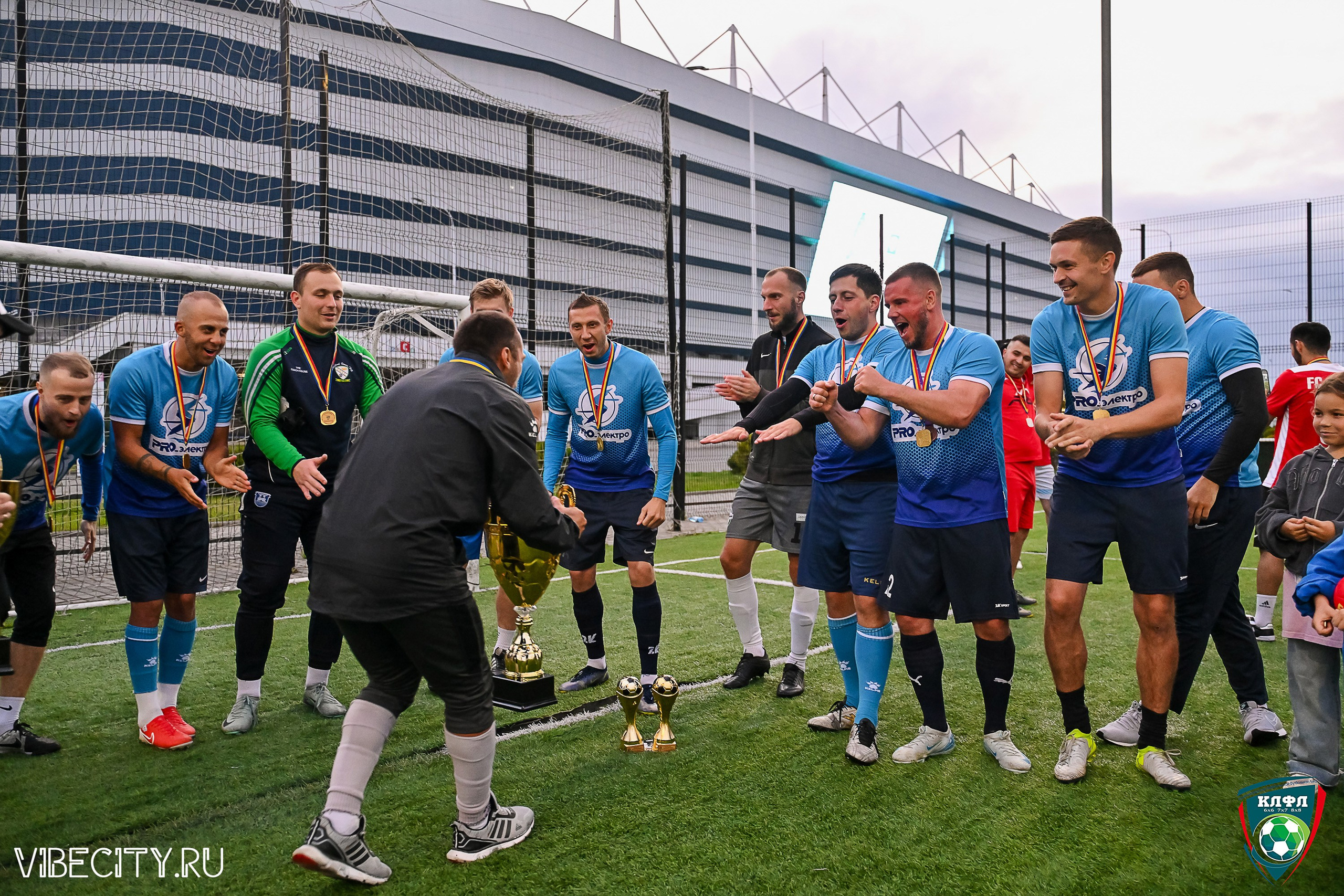 ФИНАЛЬНЫЕ МАТЧИ ПЛЕЙ-ОФФ XXl ЛЕТНЕГО КУБКА КАЛИНИНГРАДСКОЙ ЛФЛ. VIBECITY.RU Вайб Сити Ру Фоторепортажи Фотоотчеты Калининград