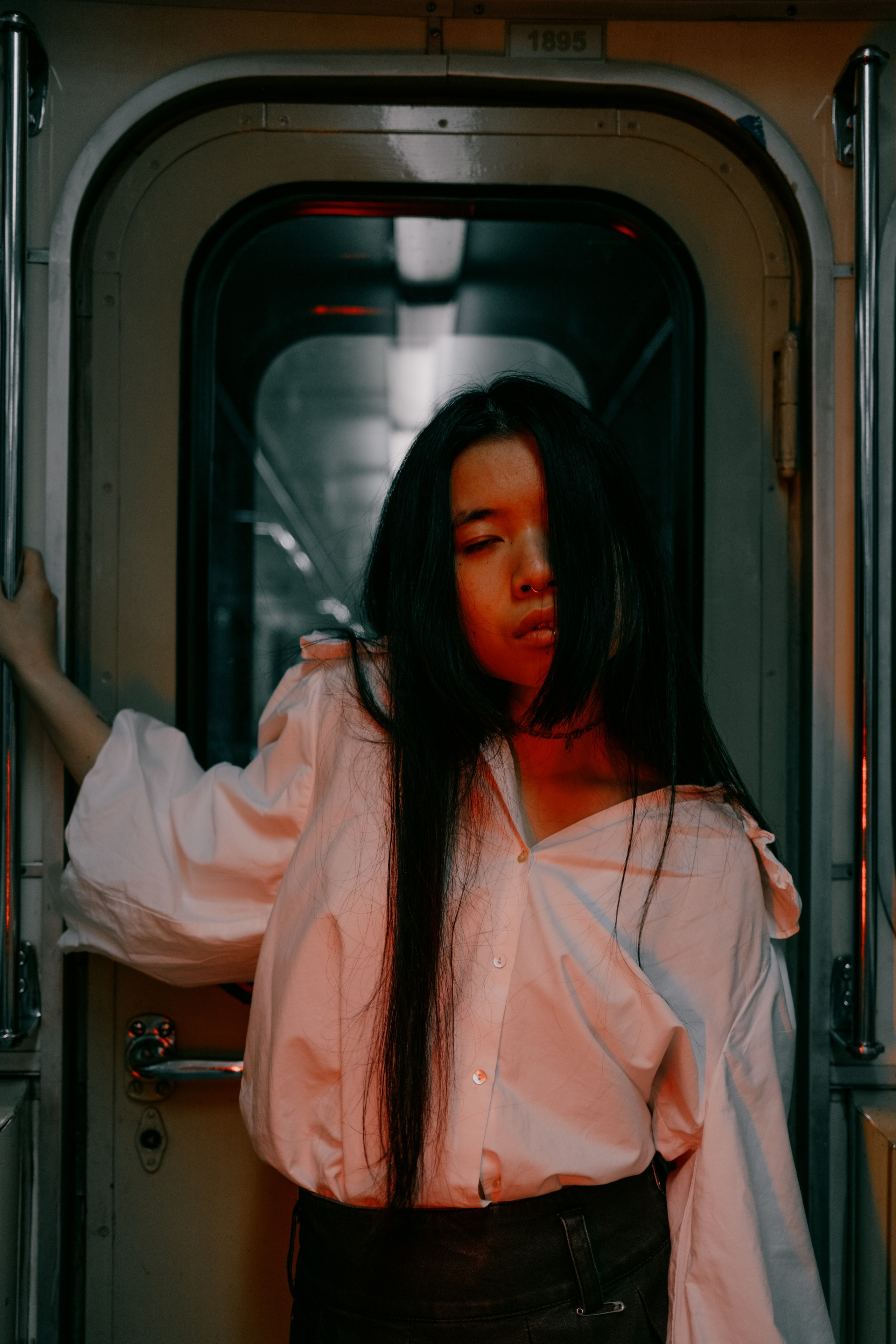 VERONIKA. MAX TIHANKOV