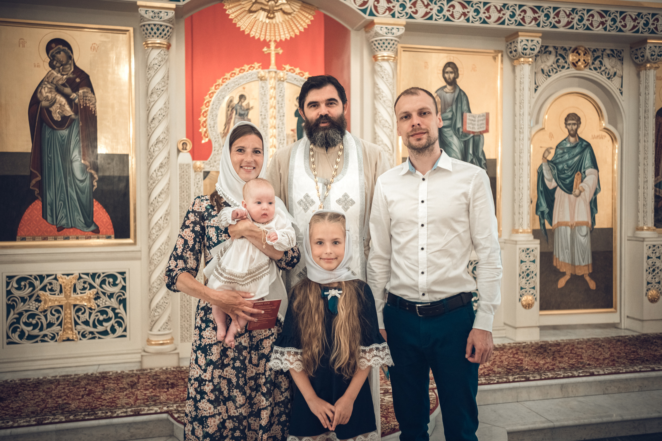 Таинство крещения Агаты. Фотограф на крещение и венчание в Самаре и Тольятти Елена Арди