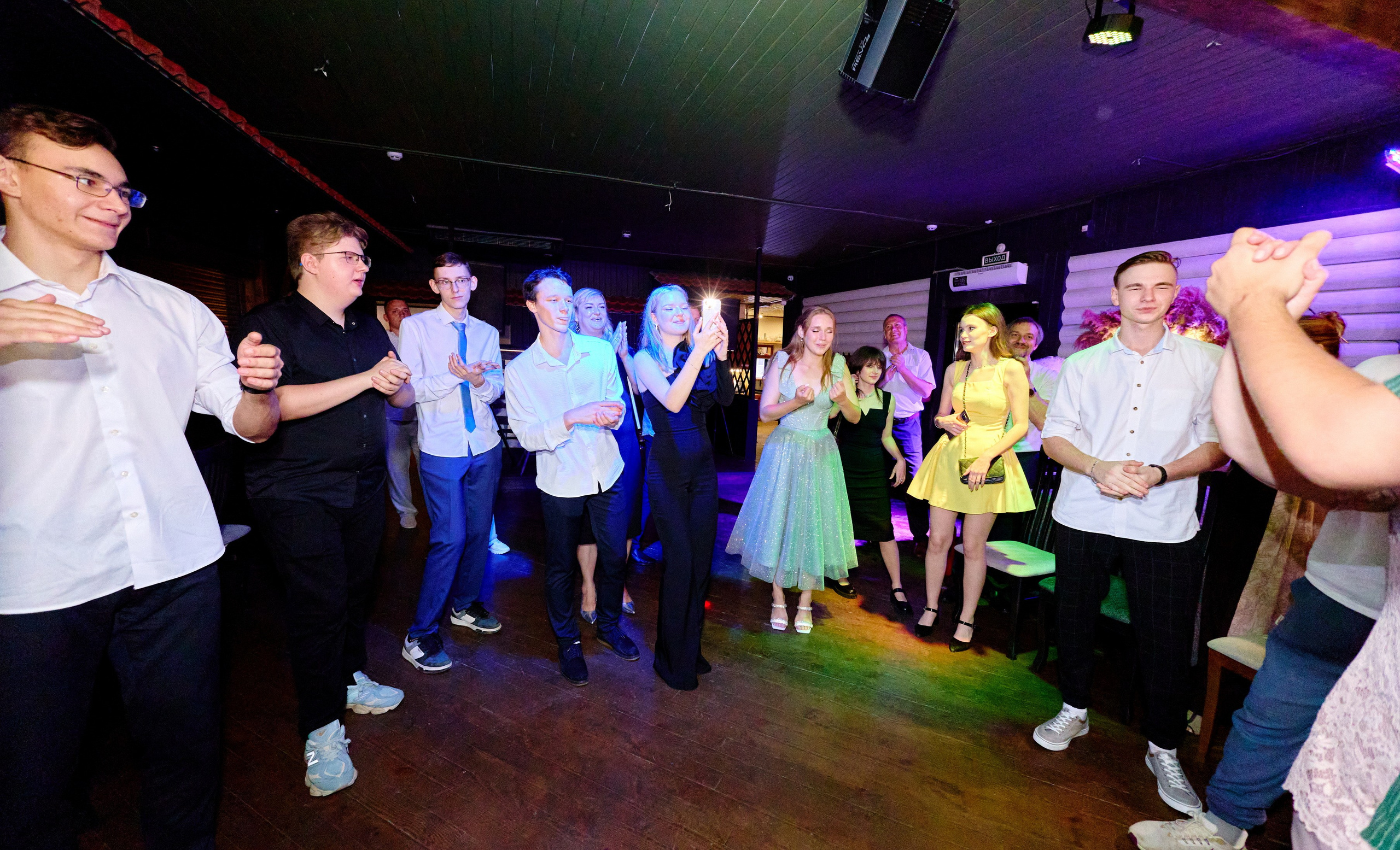 Выпускной 35 Сош. Фотограф Выпускные альбомы Таганрог Сергей Коробченко