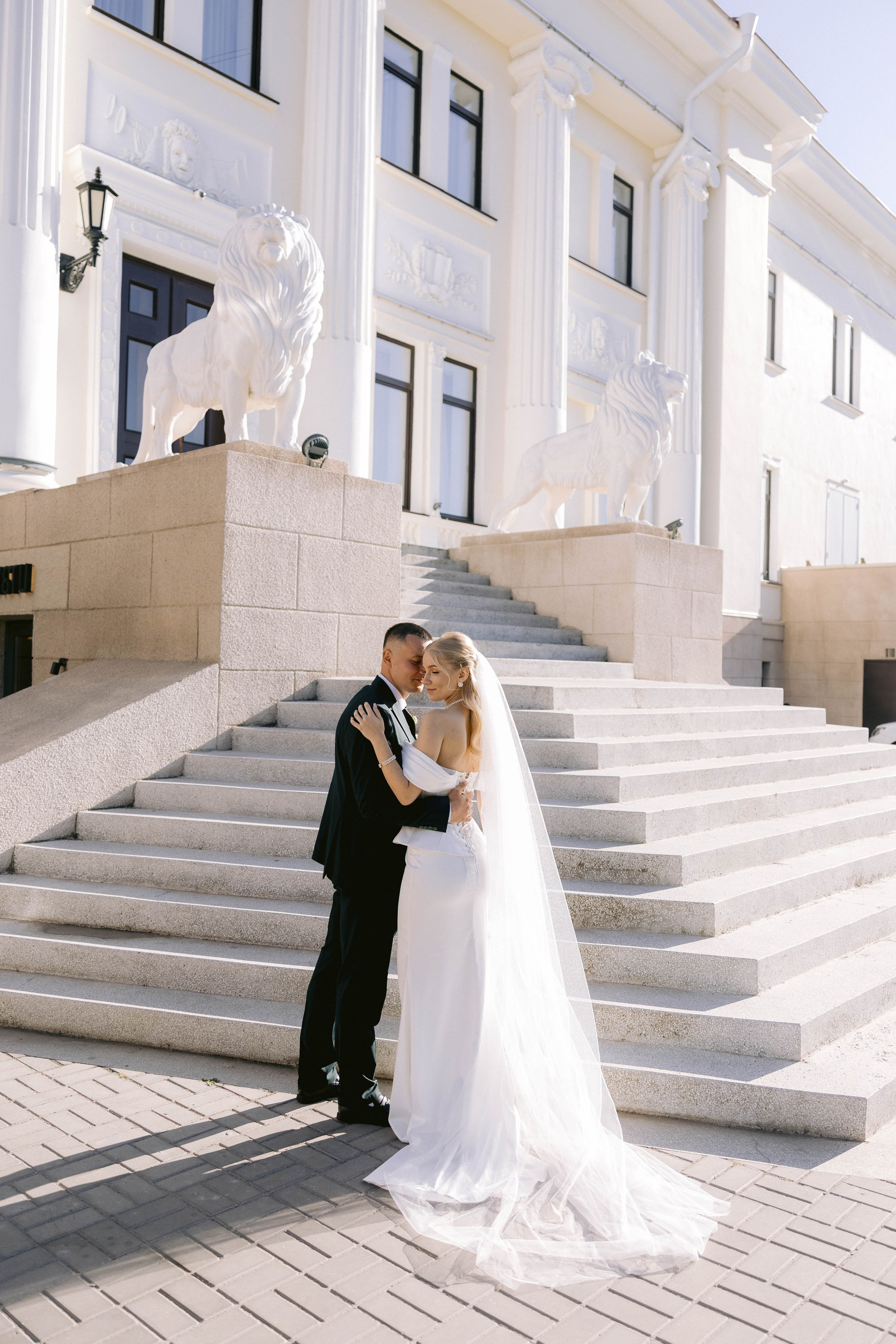 Ангелина, Ефим (прогулка после ЗАГСа). Фотограф в Волгограде Кристина Прохоренко