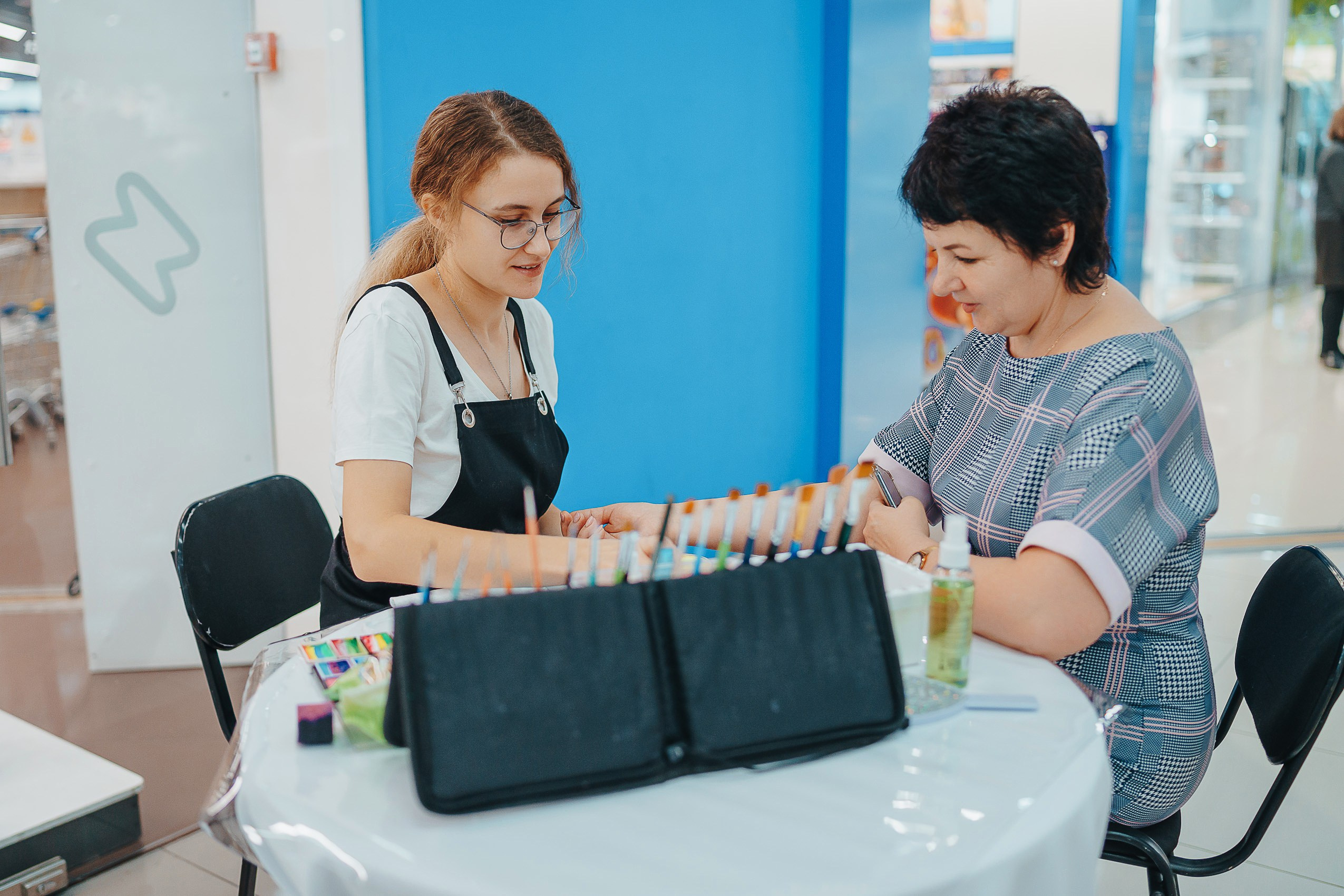 Совкомбанк Халва промо. Репортажный (Event) фотограф в Барнауле | Даниил Маркин | Качество и вайб