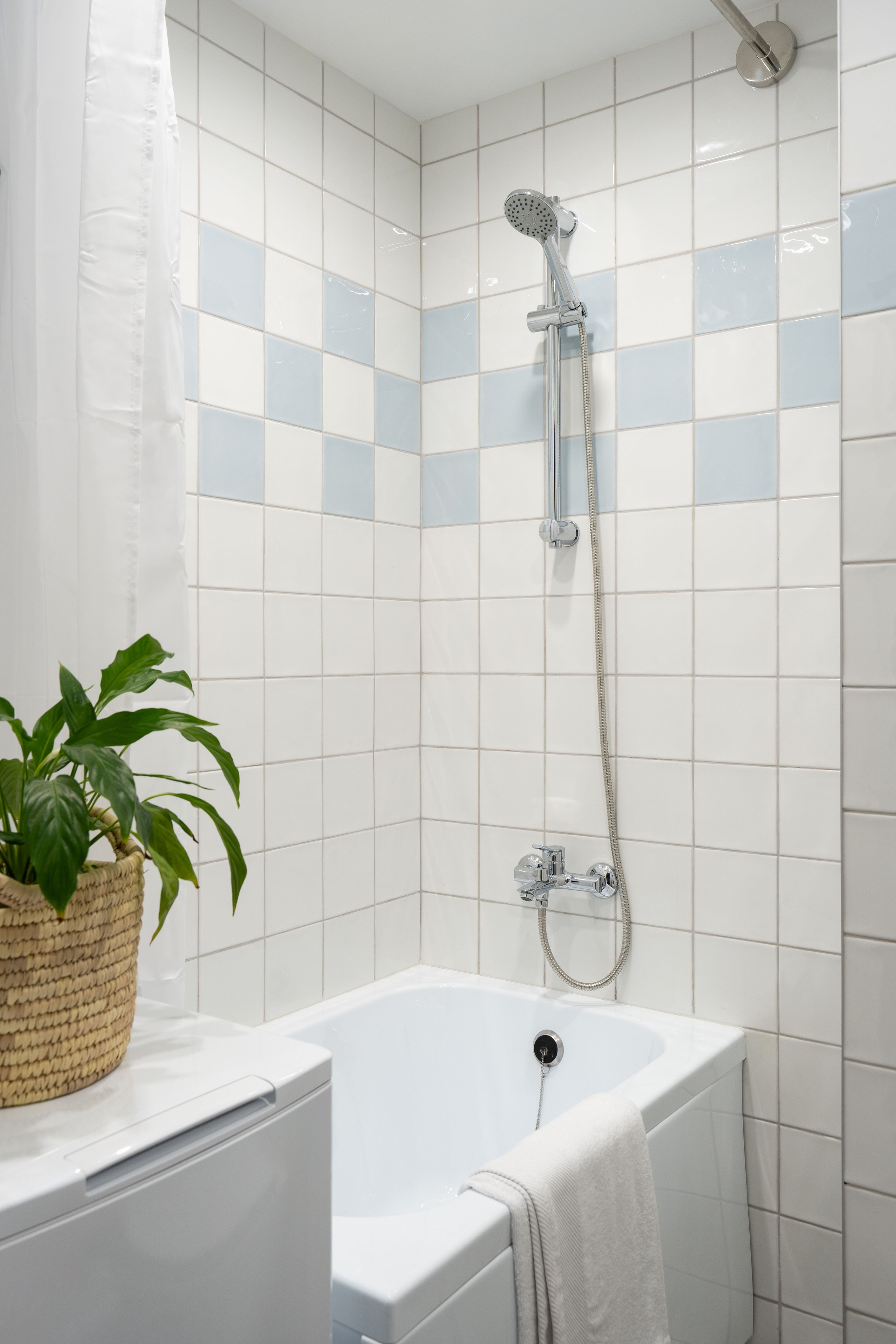 Saint Petersburg, Apartment, 70s- Retro-Style, together with designer Maria Ererra. Olga Goldina architectural interior design, styling and staging