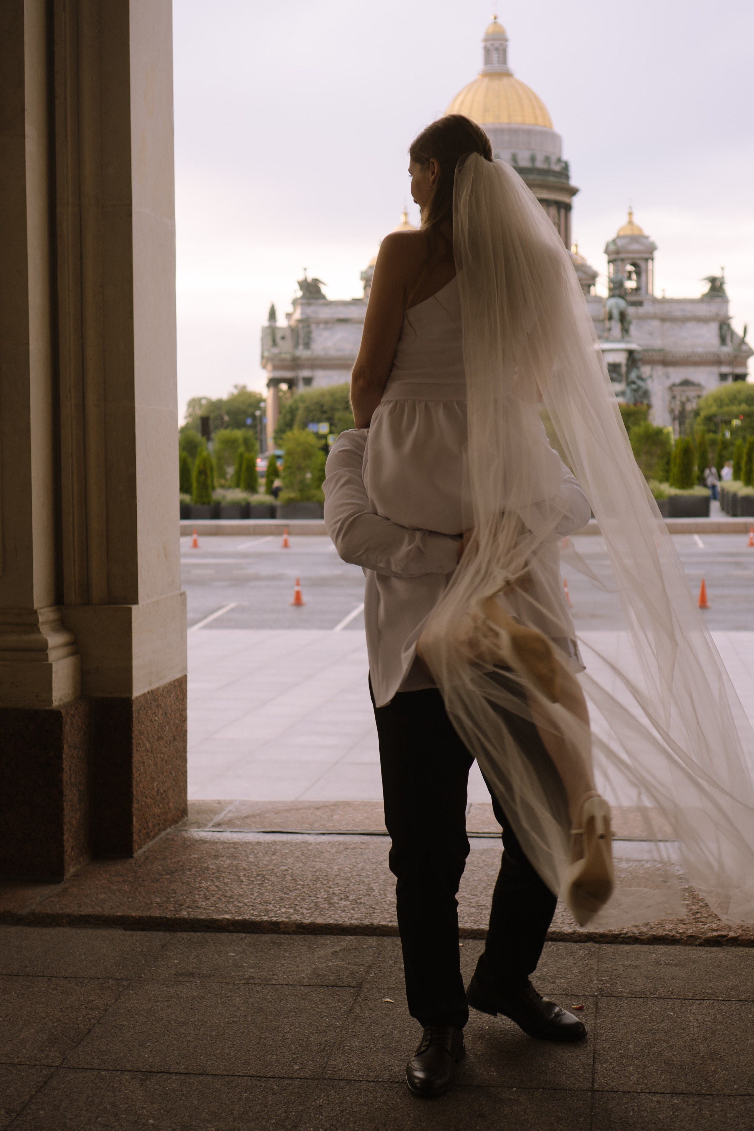 СВАДЕБНАЯ СЬЕМКА С ИСАКИЕВСКИМ СОБОРОМ, АСТОРИЯ И ЗАКОНОДАТЕЛЬНОЕ СОБРАНИЕ. Профессиональный фотограф, Санкт-Петербург — Виктория Богомолова