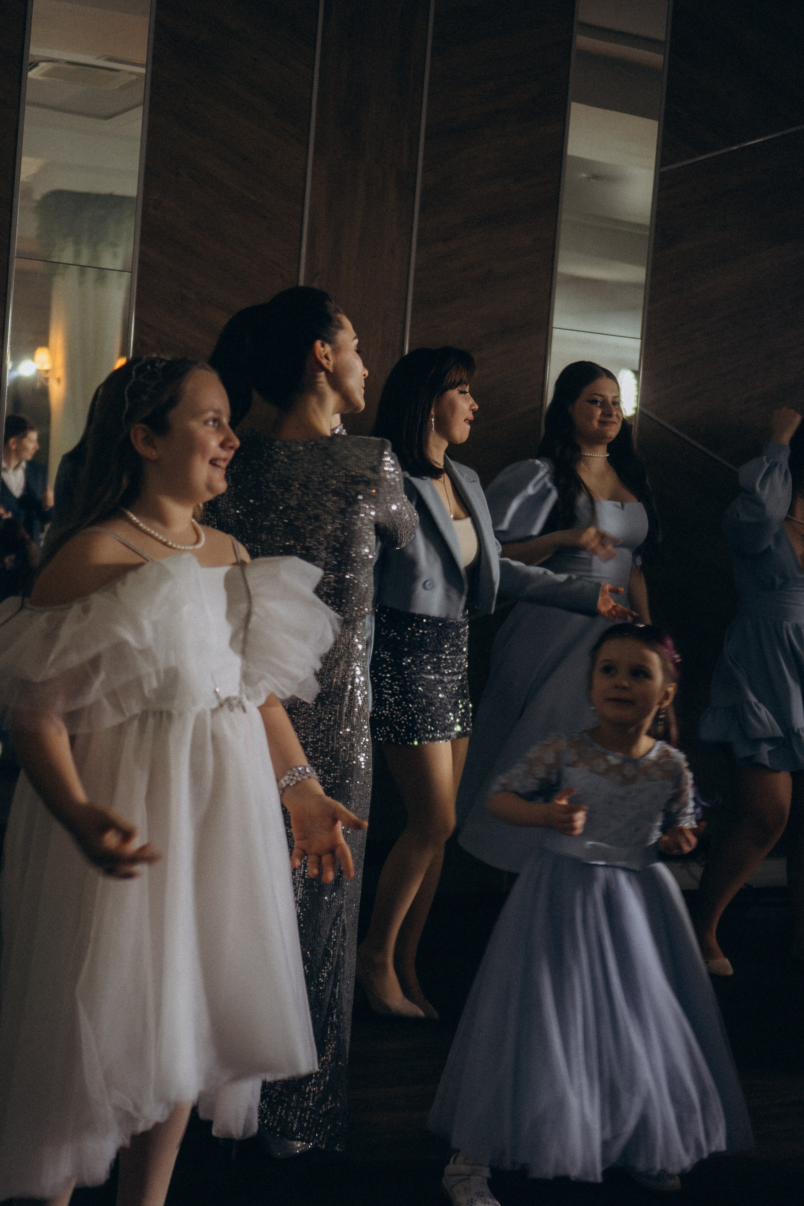 СЬЕМКА СВАДЕБНОГО БАНКЕТА (СНЯТО В СИБИРЕ В НИЖНЕВАРТОВСКЕ). Профессиональный фотограф, Санкт-Петербург — Виктория Богомолова