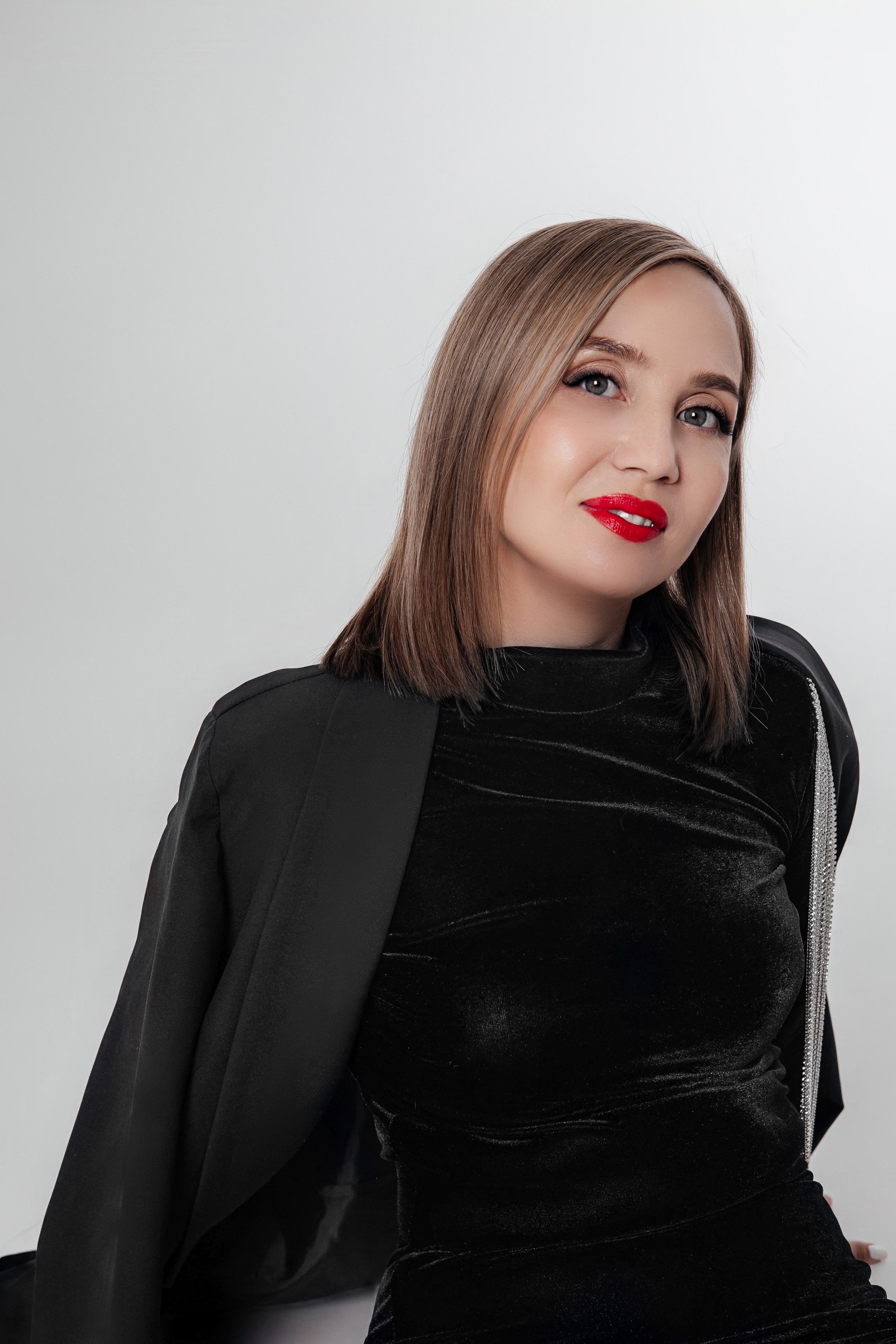 Светлана. Ведущая праздников