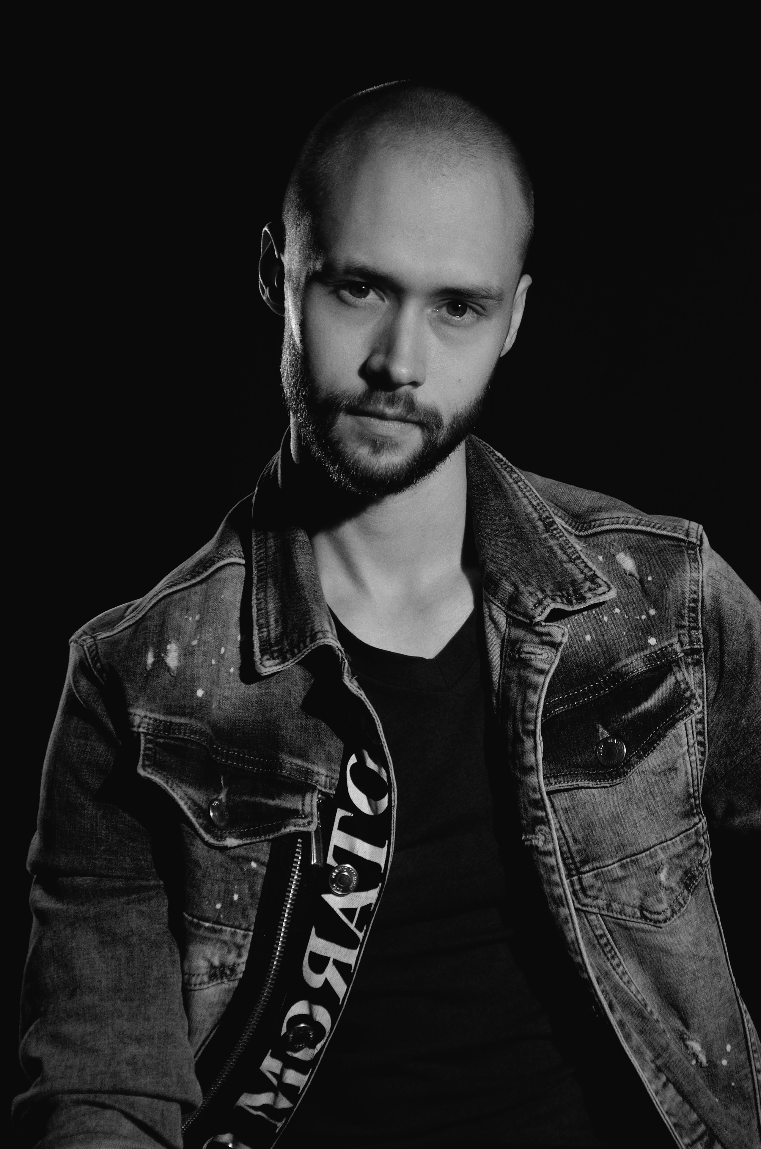 Мужской портрет. Добро пожаловать на мой сайт, меня зовут Наталия, я фотограф