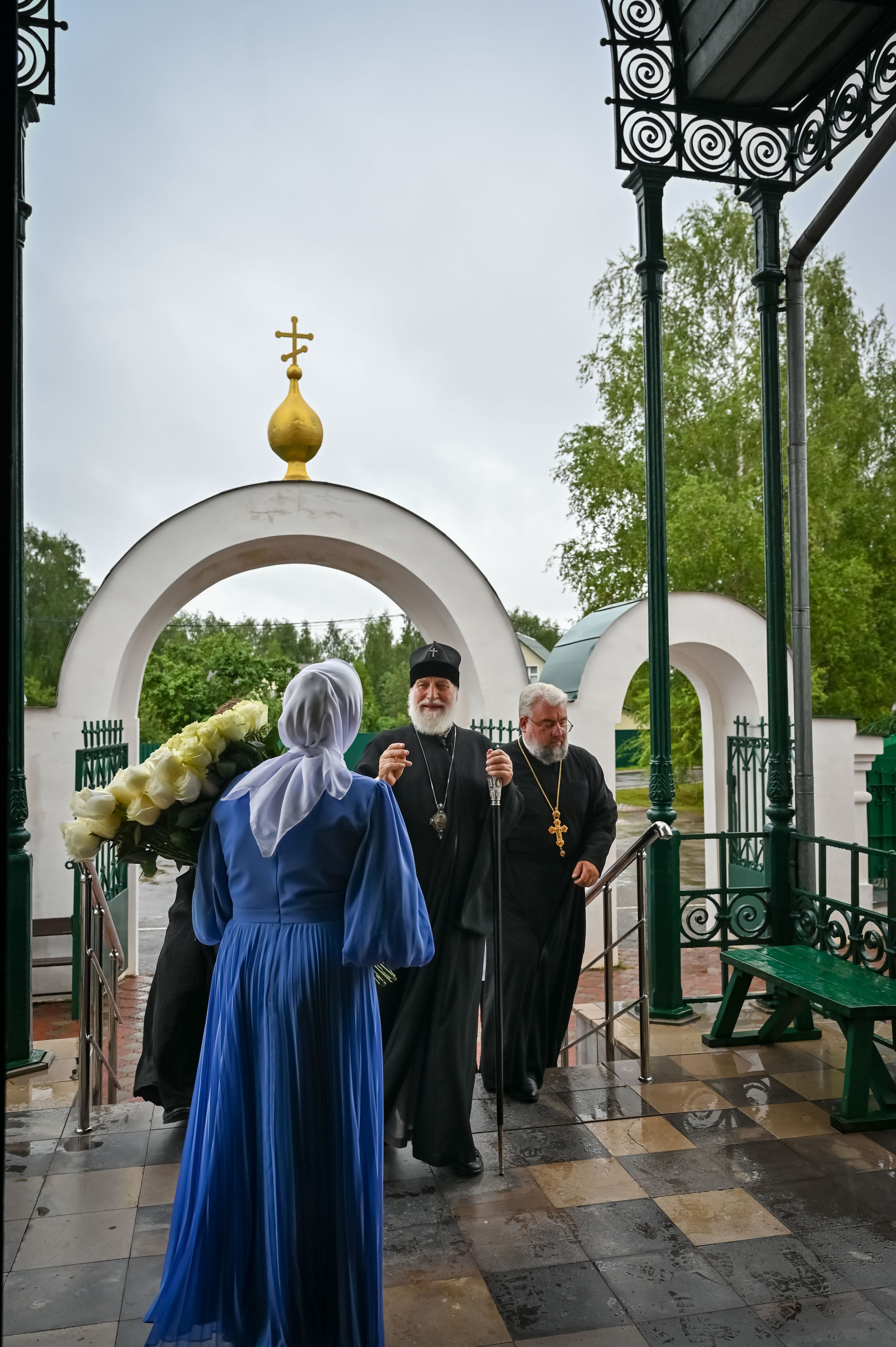 Митрополит Крутицкий Коломенский Павел в Георгиевском храме с. Ванилово. Семейный фотограф в г. Воскресенск Наталия Молева