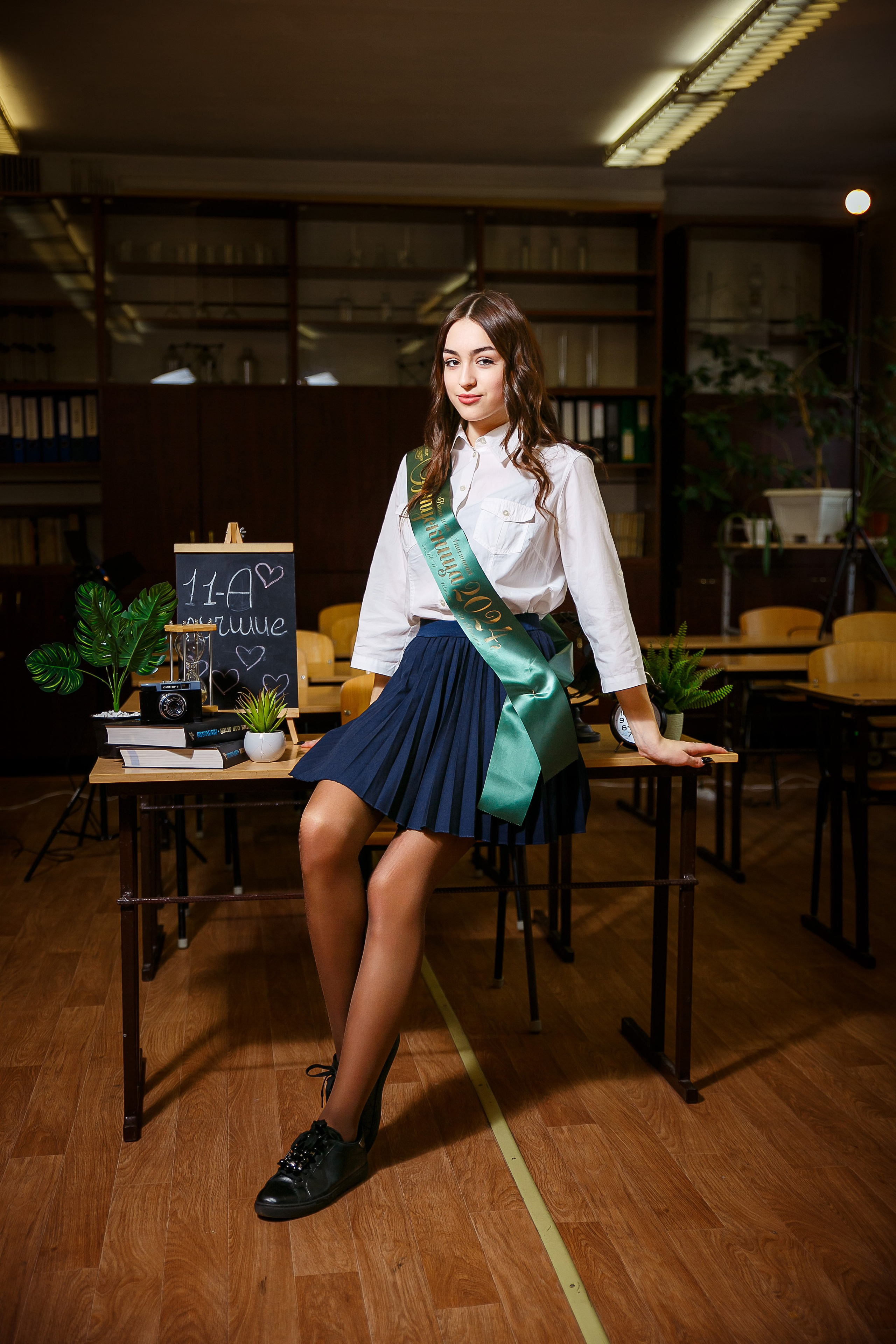 КЛАССИКА. Выпускные альбомы в Донецке и ДНР. Фотограф Донецк и ДНР