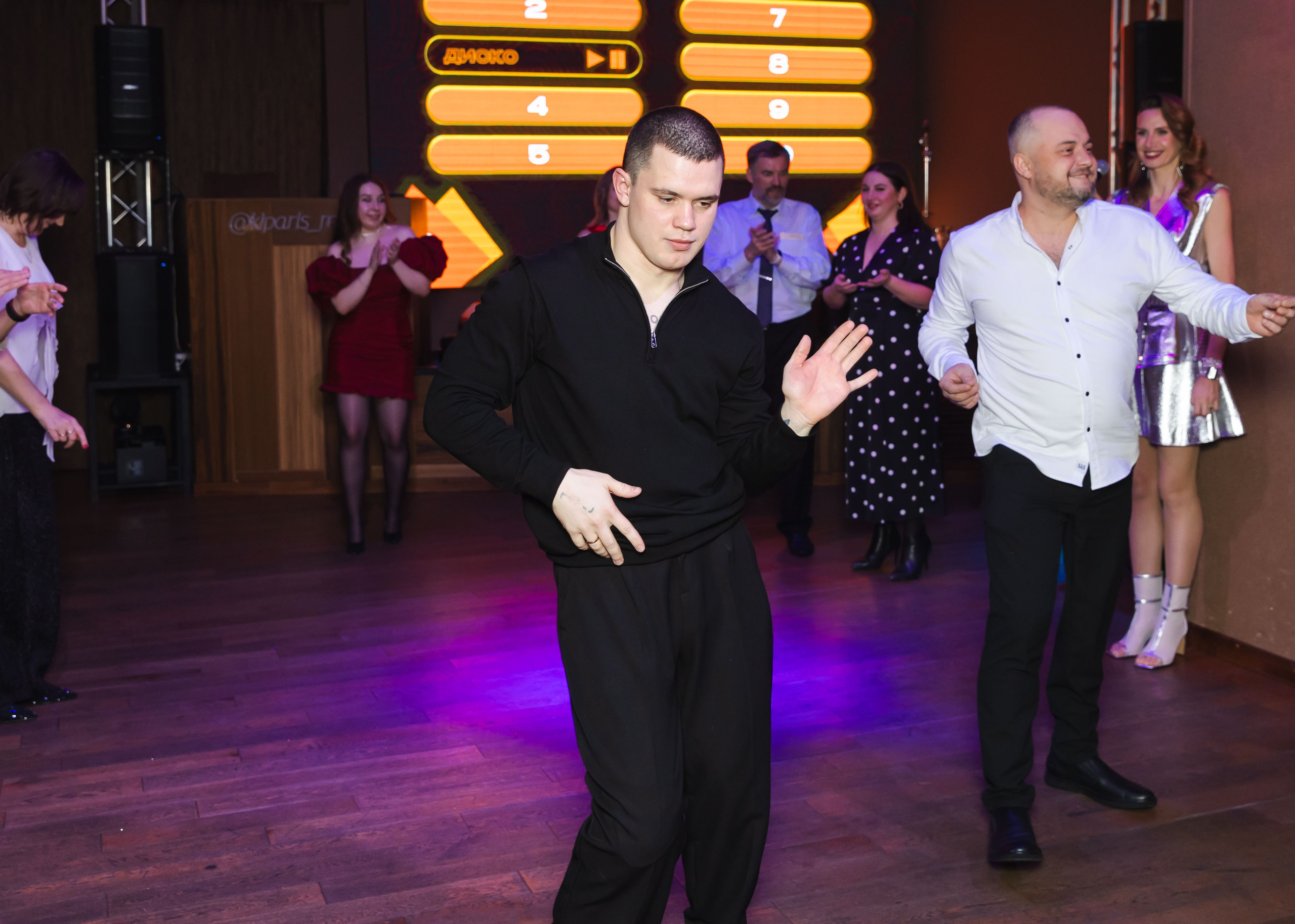 Предновогодка кипарис 2025. ФОТОГРАФ ВИНОГРАДОВА ДАРЬЯ