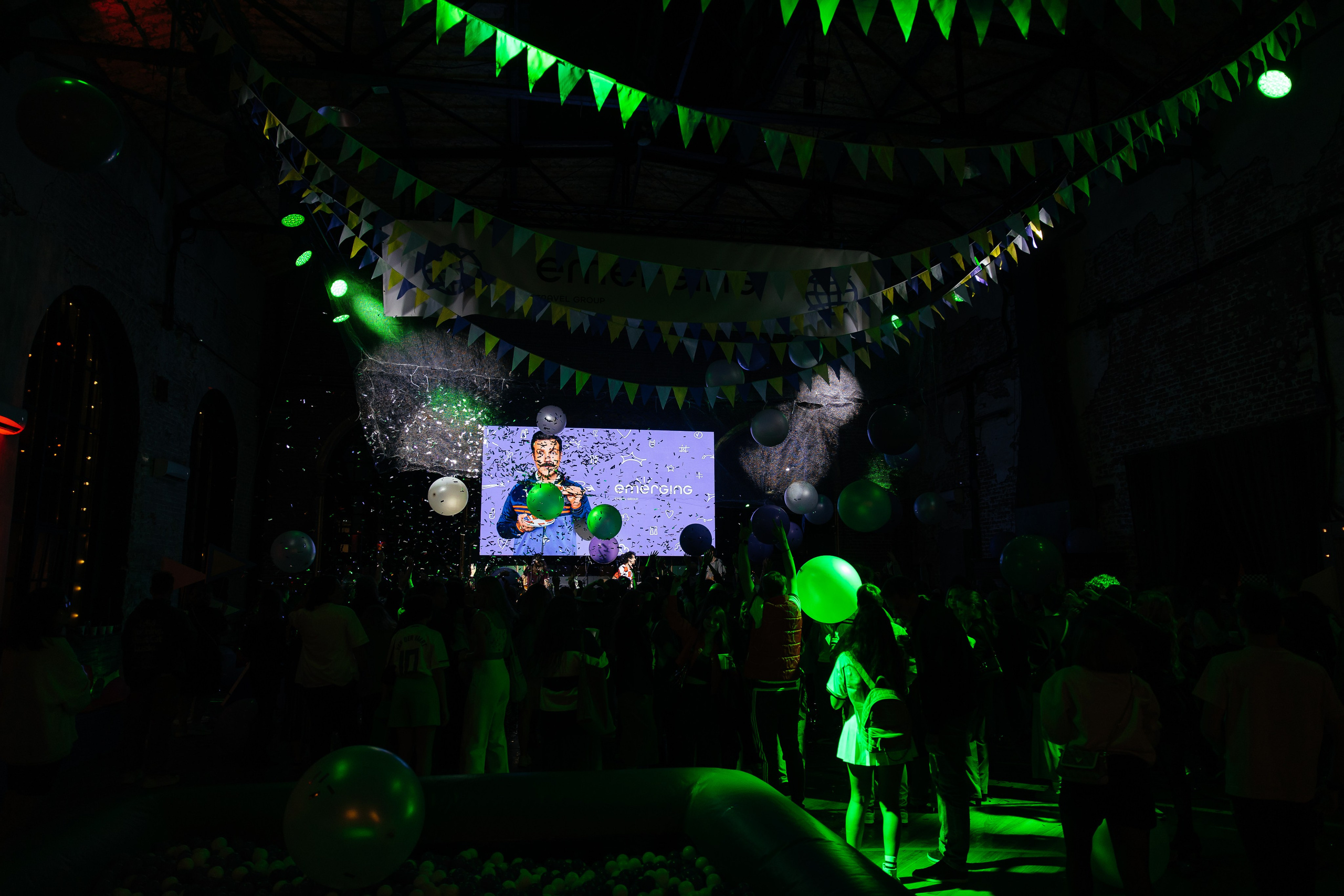 Emerging Travel Group / Тед Лассо. Свадебный и семейный фотограф