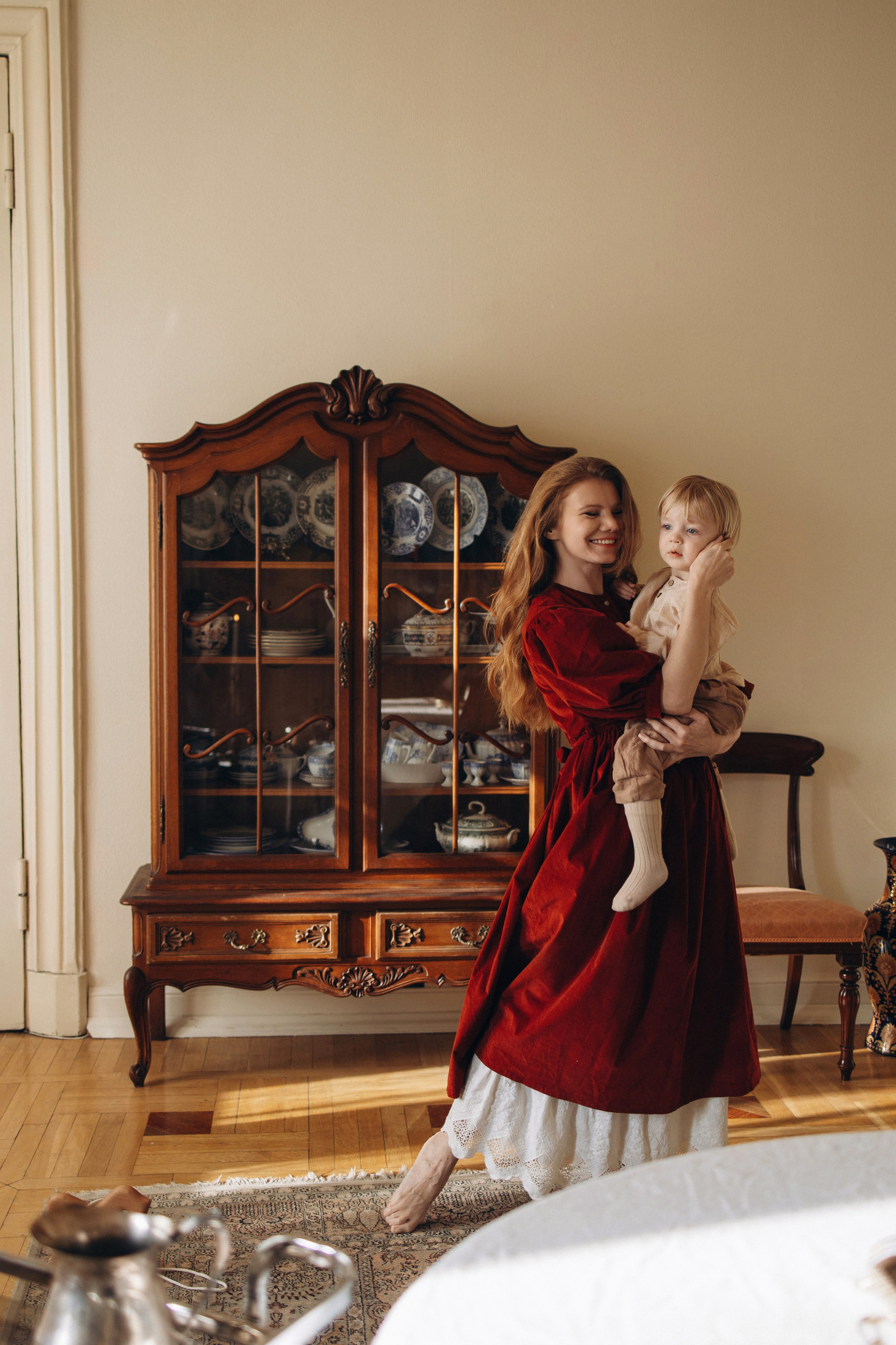 Тоня и Мироша в исторической квартире в центре Москвы. Семейный фотограф в Москве Марина Петра