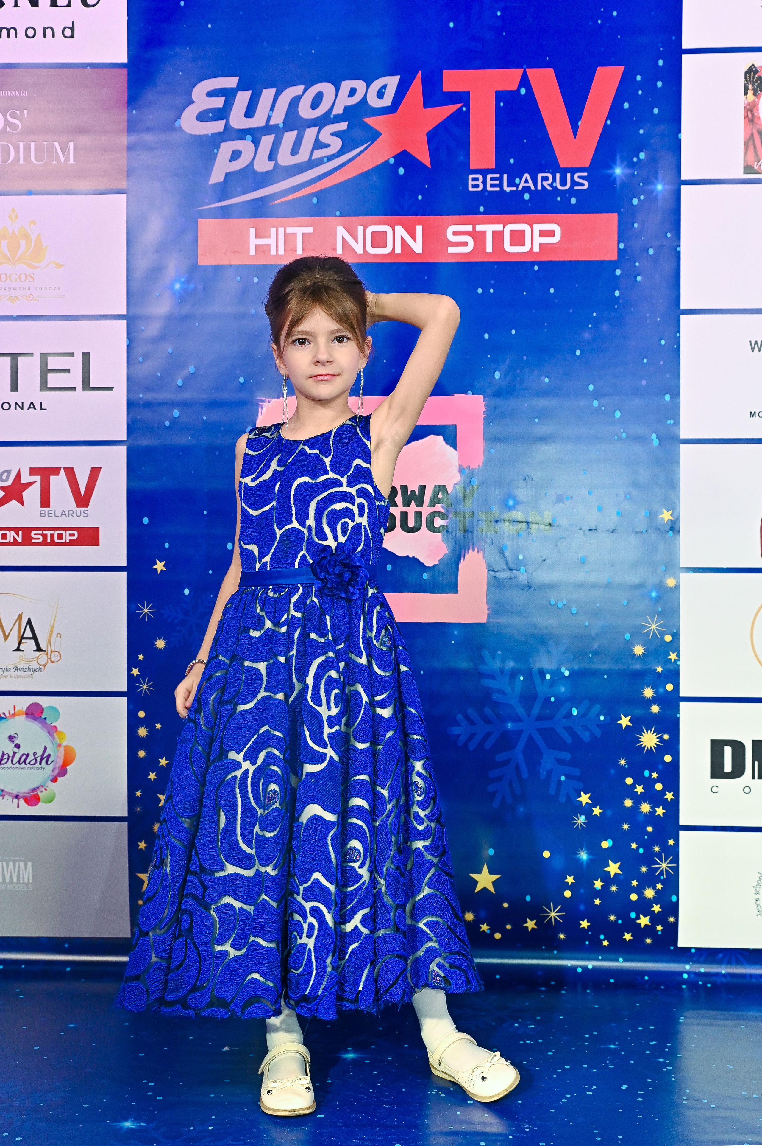 Большая новогодняя тусовка. Фотоуслуги, услуги фотографа, фотографирование важных событий