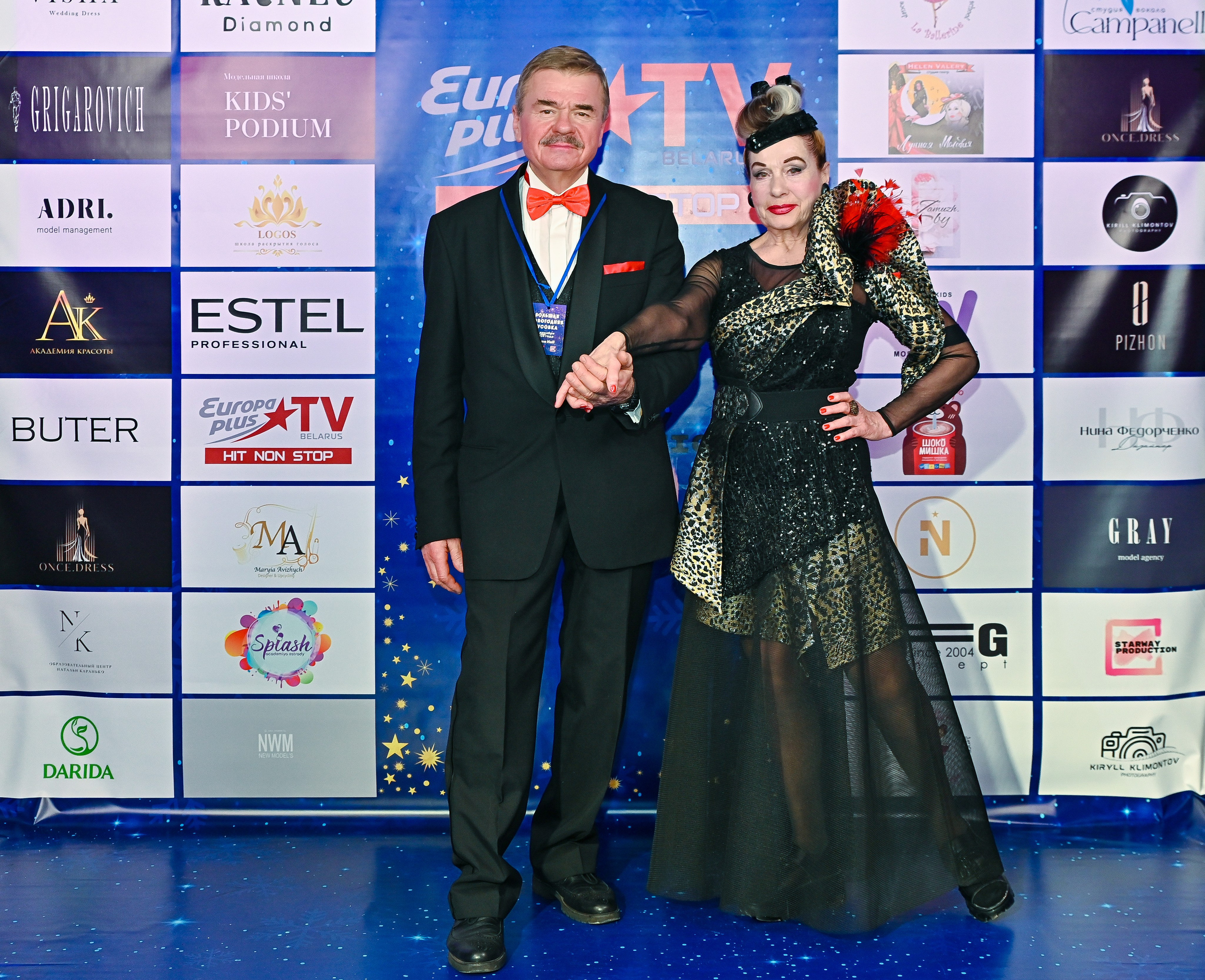 Большая новогодняя тусовка. Фотоуслуги, услуги фотографа, фотографирование важных событий