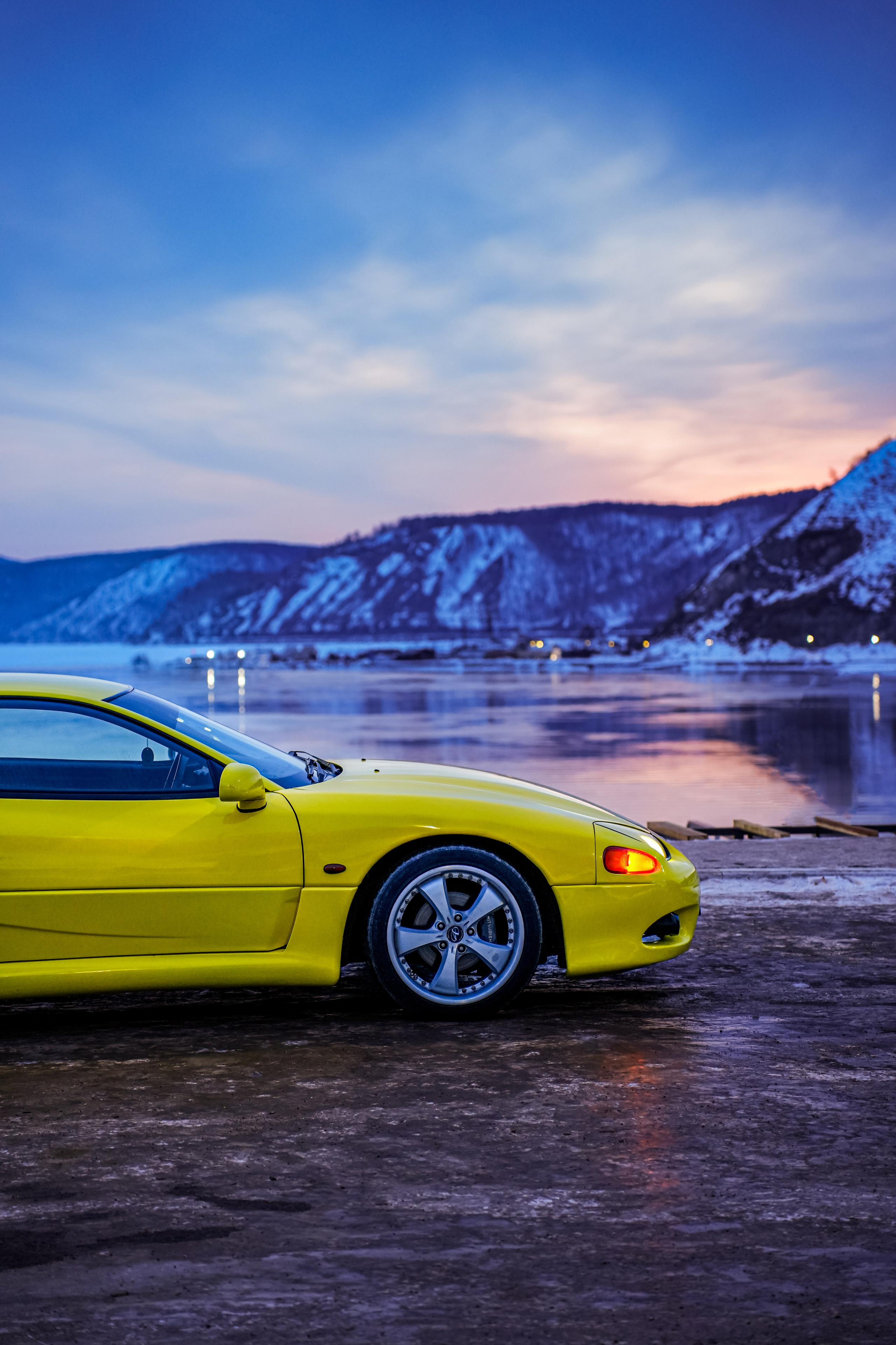Mitsubishi GTO 25'. Фотограф, видеограф и пилот дрона на Байкале