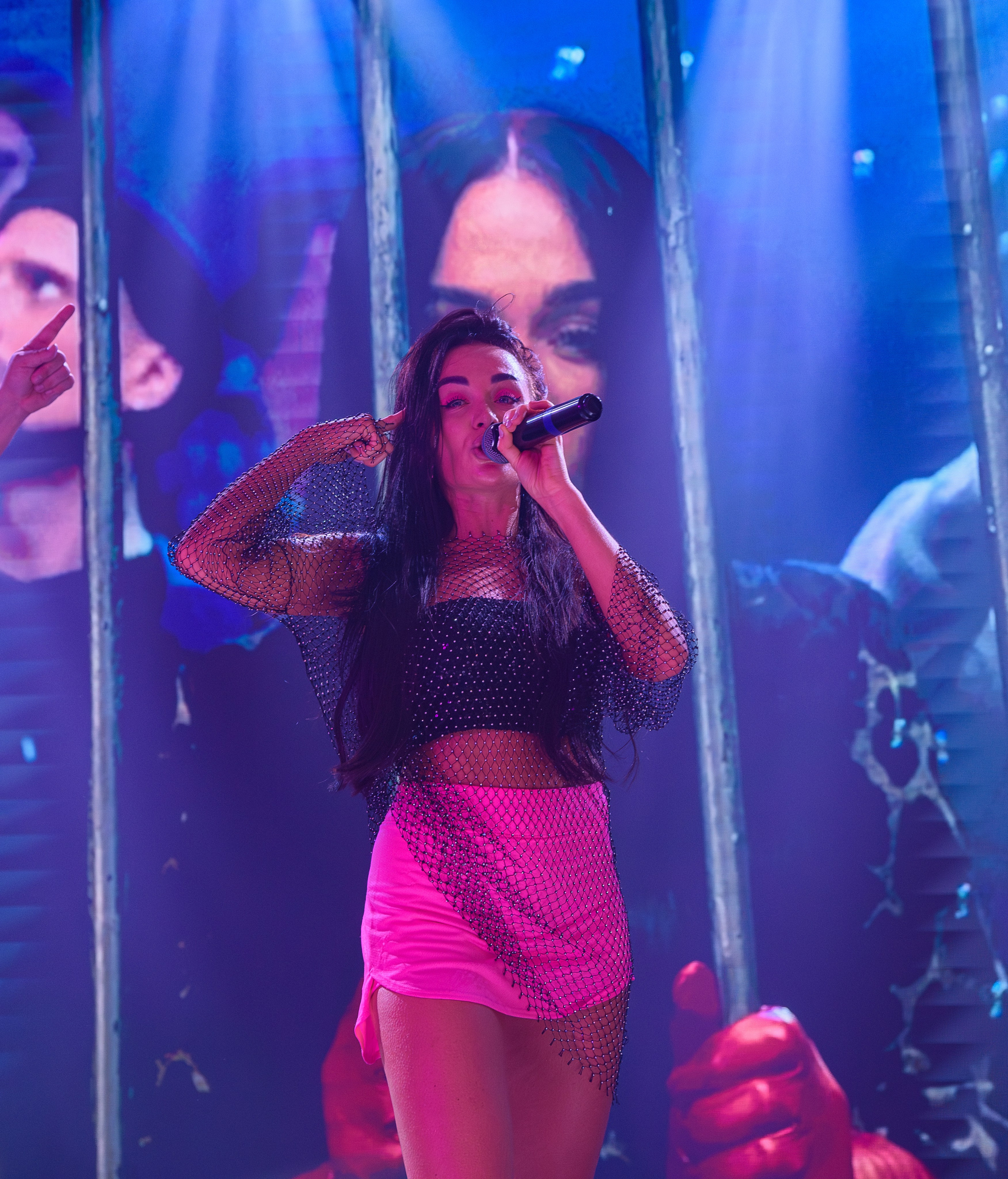 Концерт «КРАСКИ». Профессиональный спортивный фотограф в Санкт-Петербурге