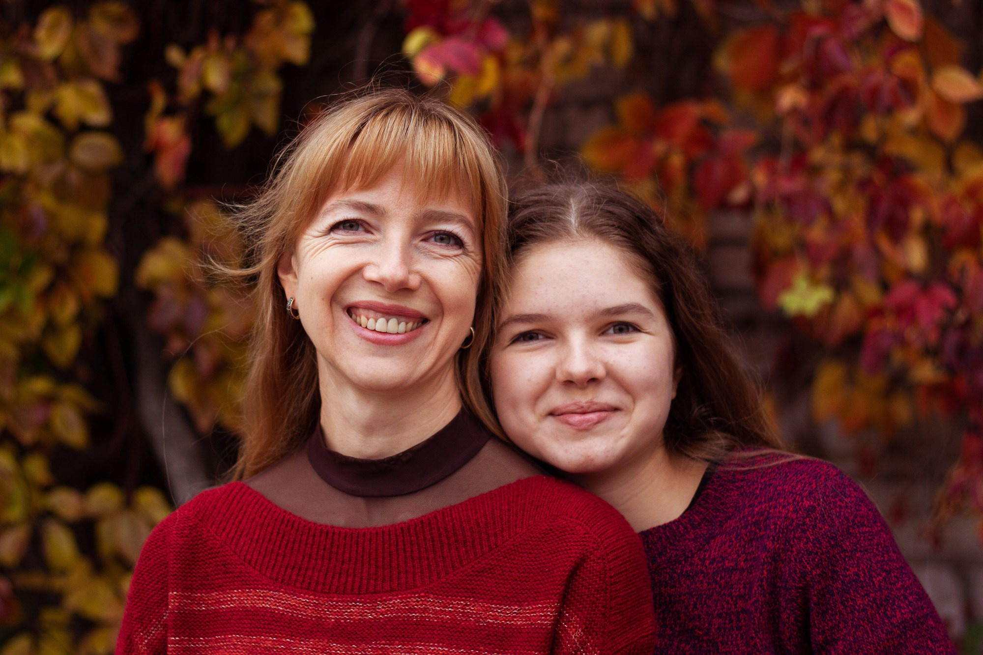 Мама и дочь (прогулка в парке). Семейный фотограф в Нарве Эля Калиниченко
