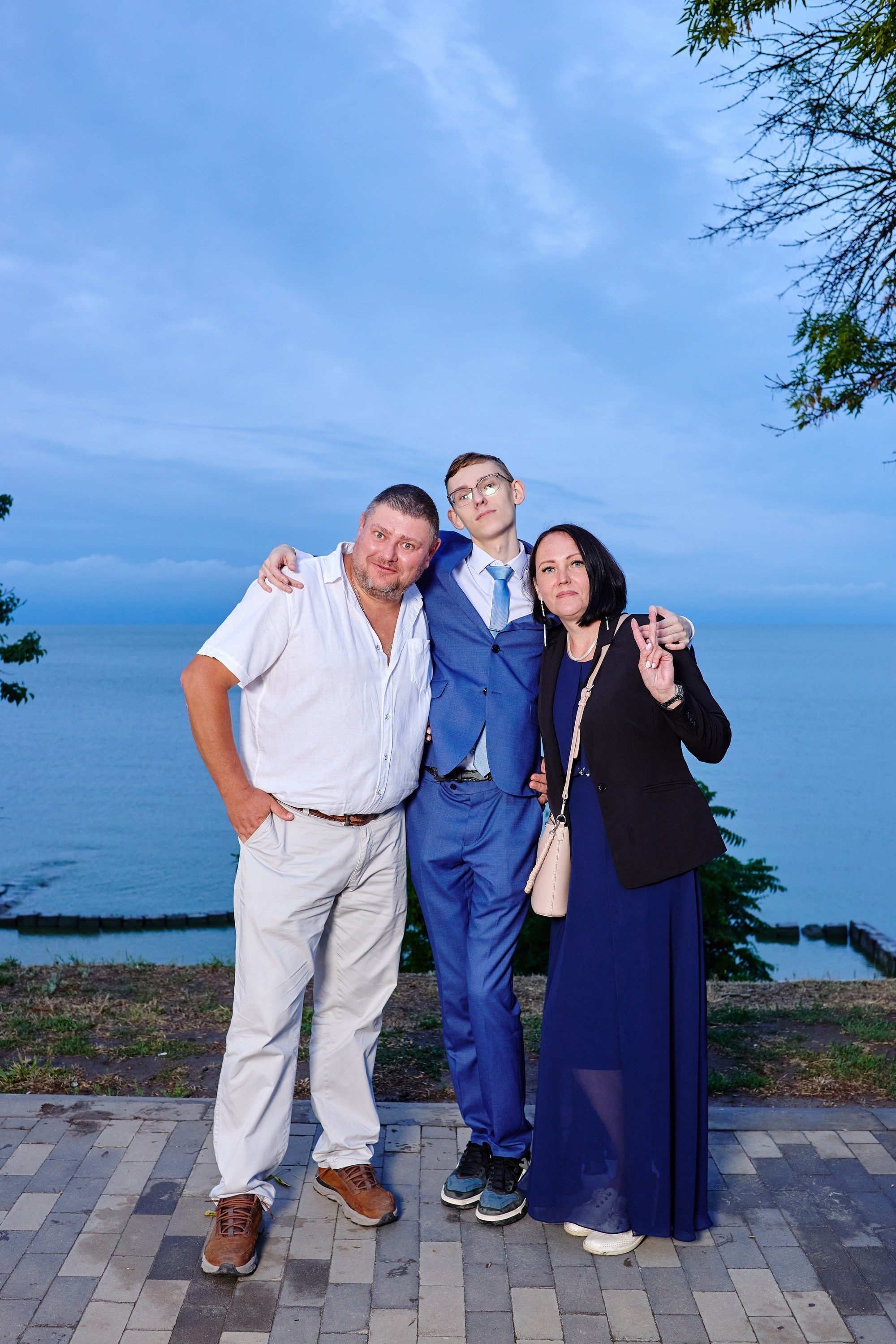 Выпускной 35 Сош. Фотограф Выпускные альбомы Таганрог Сергей Коробченко