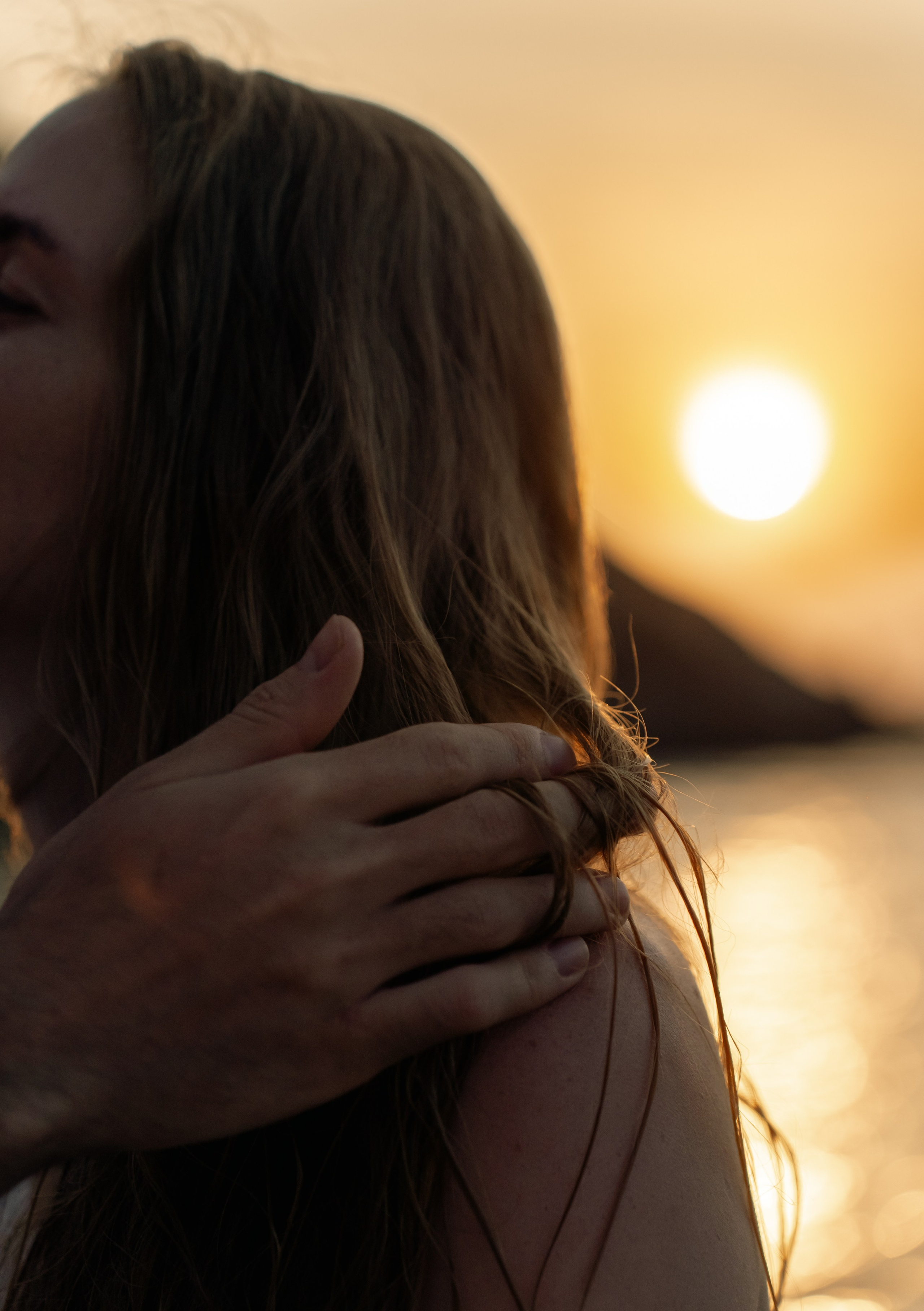 Фотосессия свидание на закате у моря. Фотограф из Екатеринбурга Алена Мусалимова