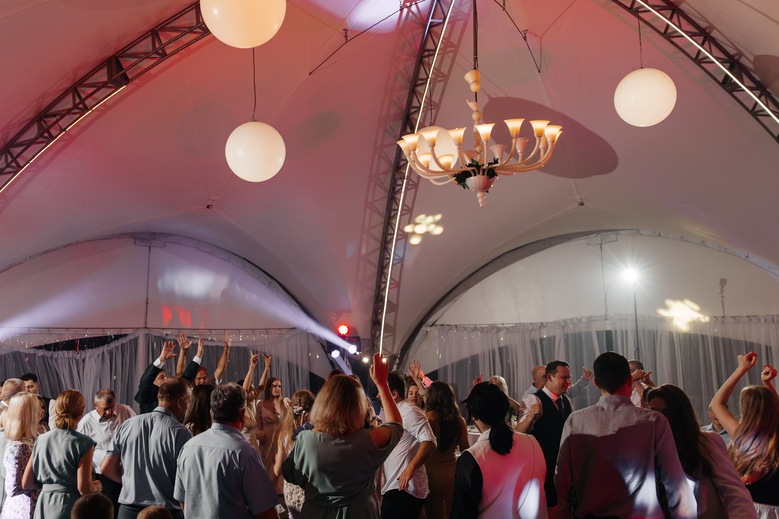 Даниил и Полина. Свадебный фотограф Москва Павел Фетисов