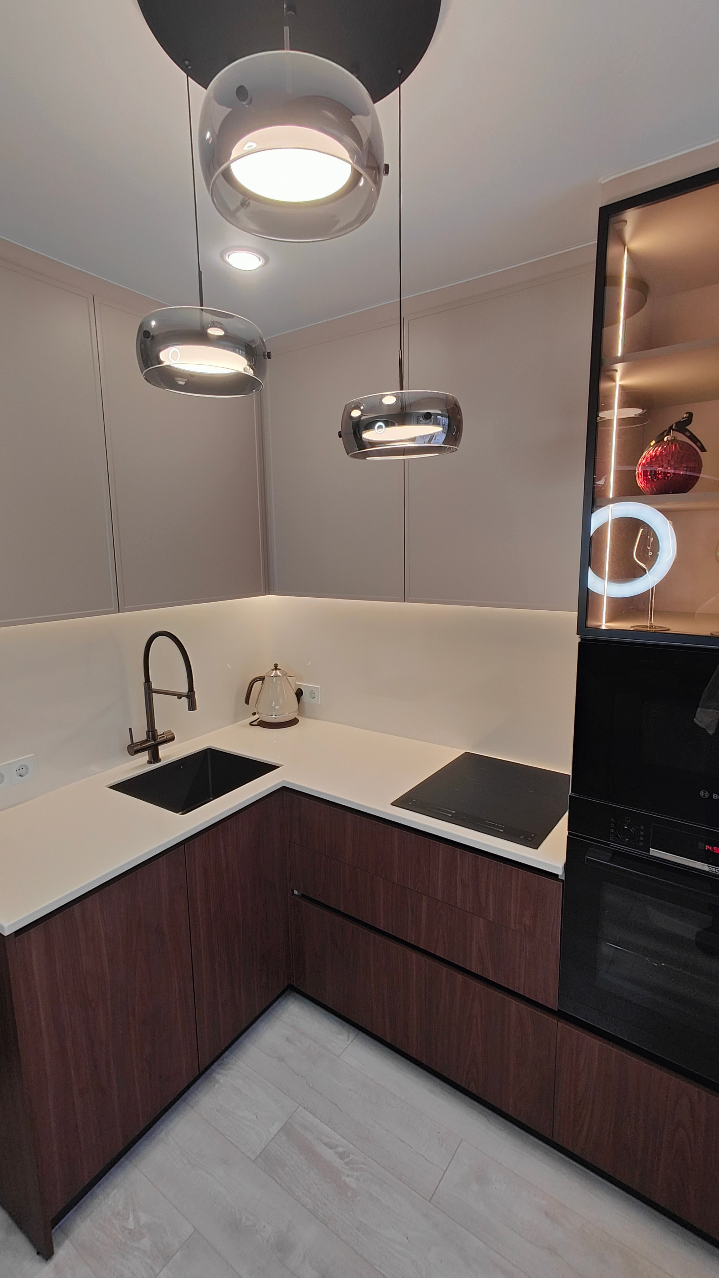 Ул. Кошурникова 13/2. Мебельное ателье РАУМАН