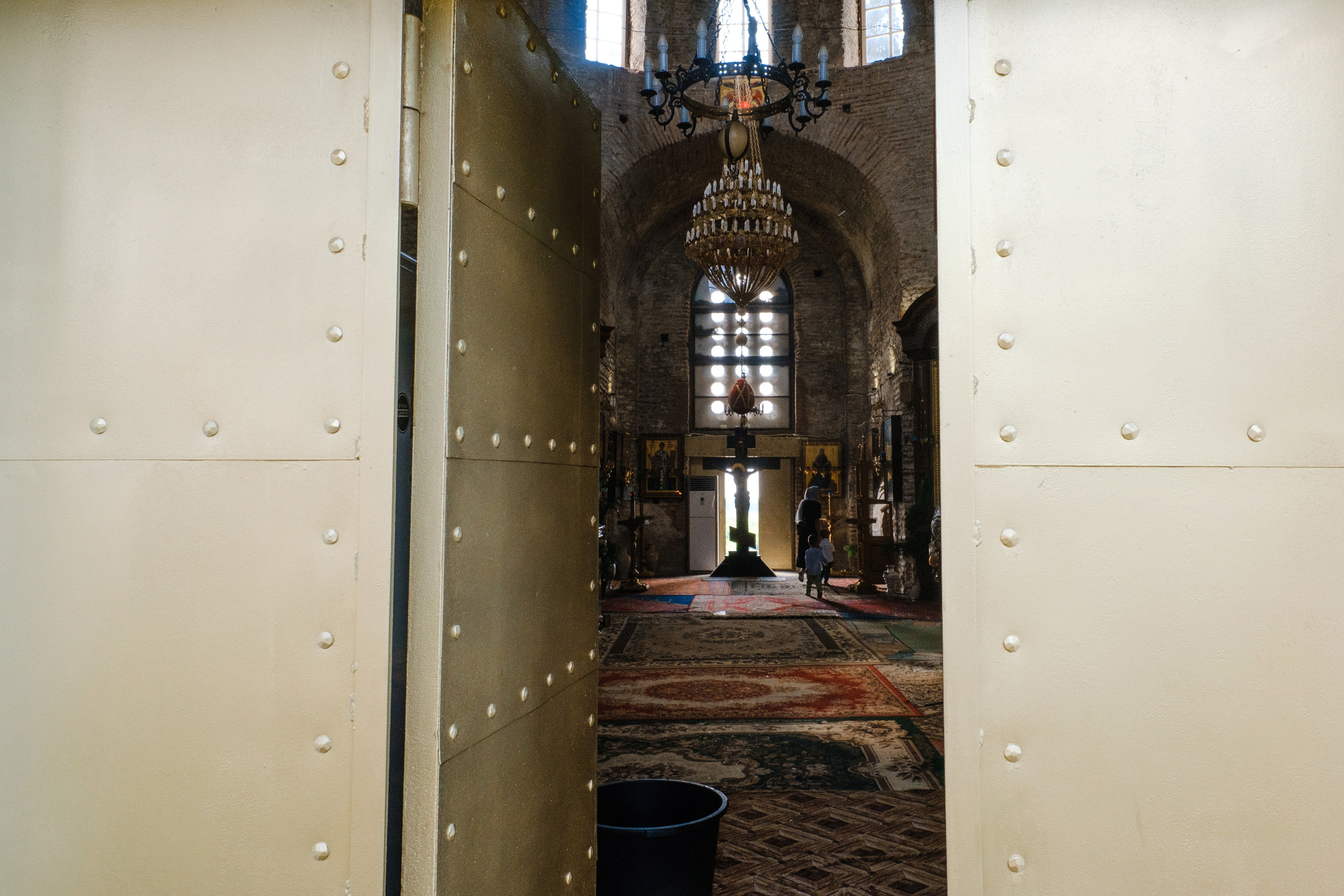 Драндский собор в Абхазии. Фотограф на крещение. Свадебный фотограф в Абхазии, Сухум, Гагра, Сочи