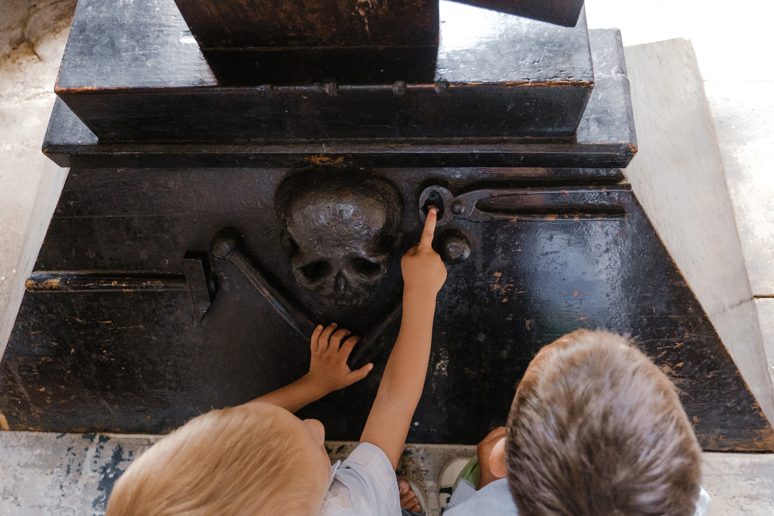 Драндский собор в Абхазии. Фотограф на крещение. Свадебный фотограф в Абхазии, Сухум, Гагра, Сочи