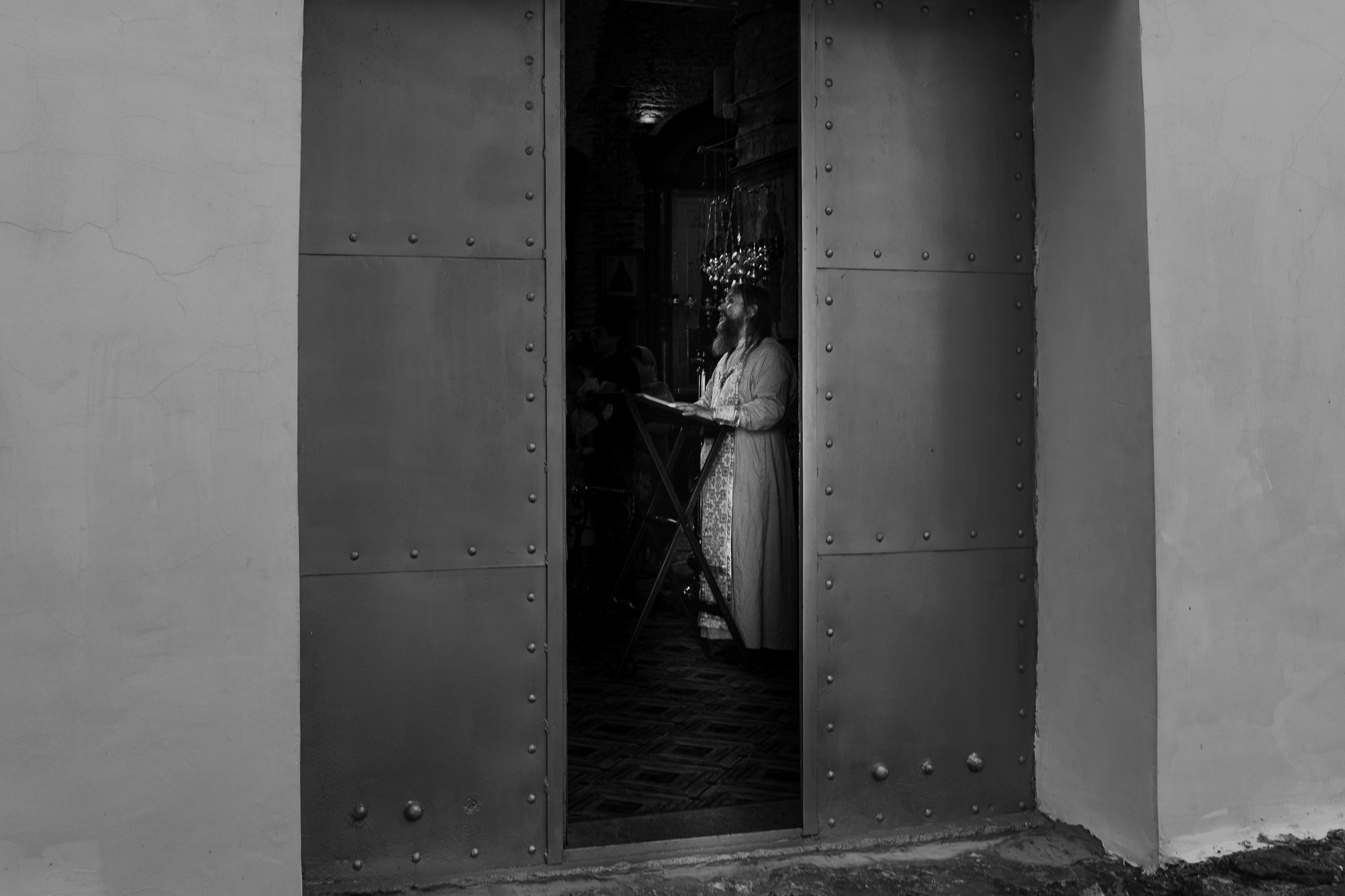 Драндский собор в Абхазии. Фотограф на крещение. Свадебный фотограф в Абхазии, Сухум, Гагра, Сочи