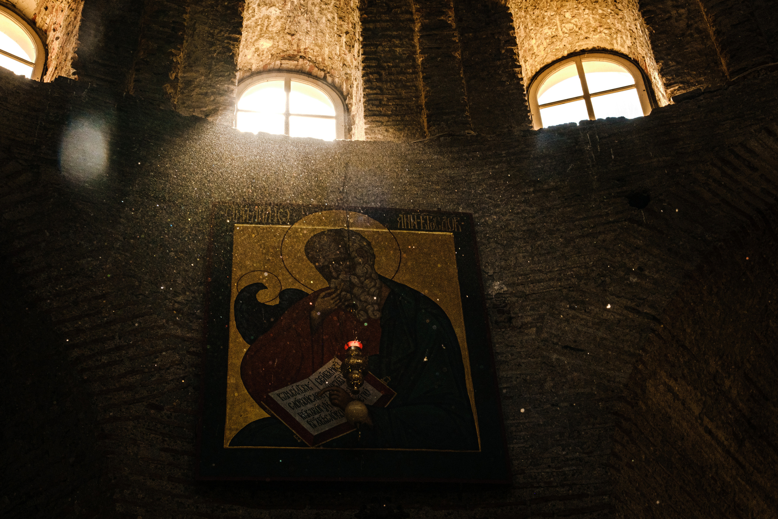 Драндский собор в Абхазии. Фотограф на крещение. Свадебный фотограф в Абхазии, Сухум, Гагра, Сочи