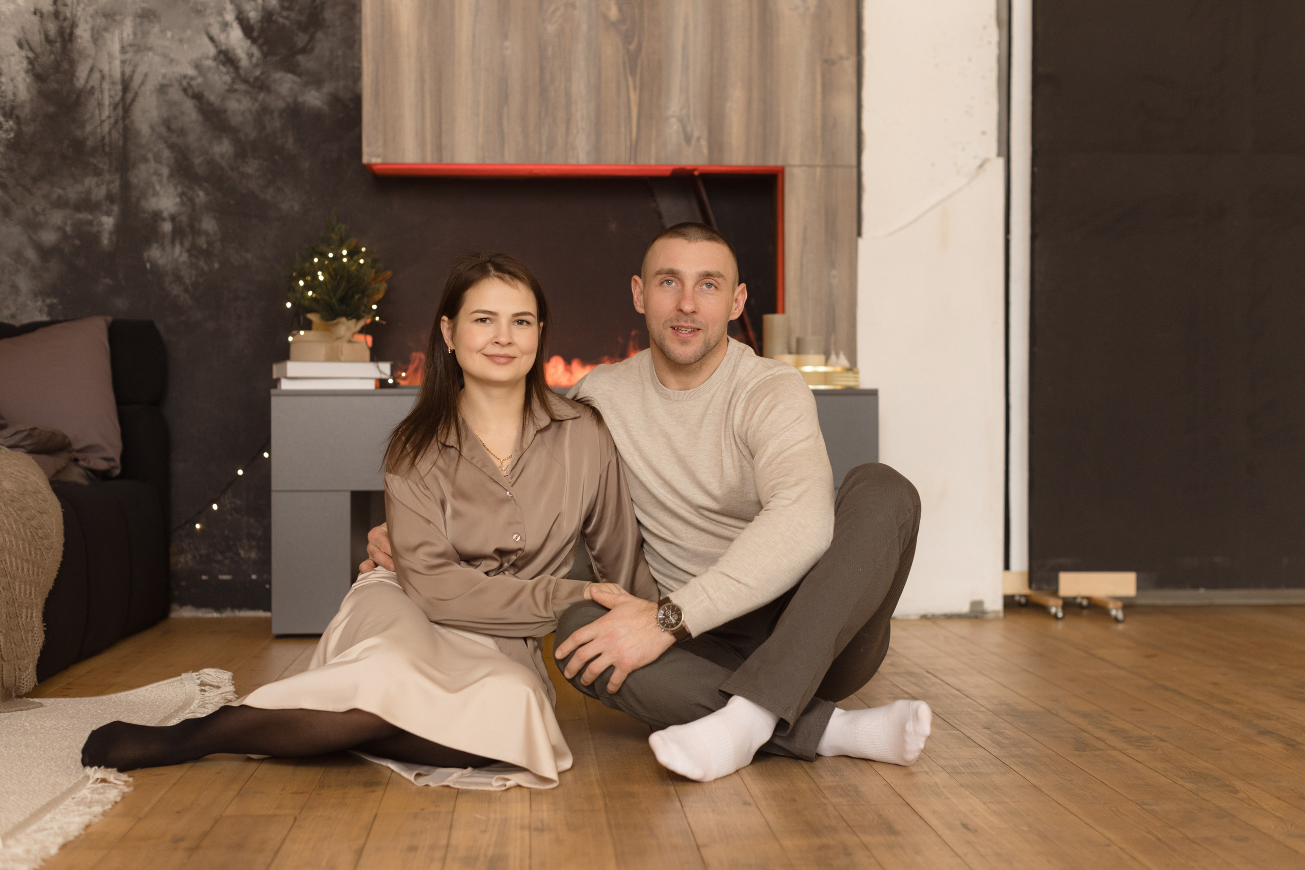 Новогодняя съемка в Мун (зал Семейный). Фотограф беременности и новорожденных в Красноярске Вета Ланская