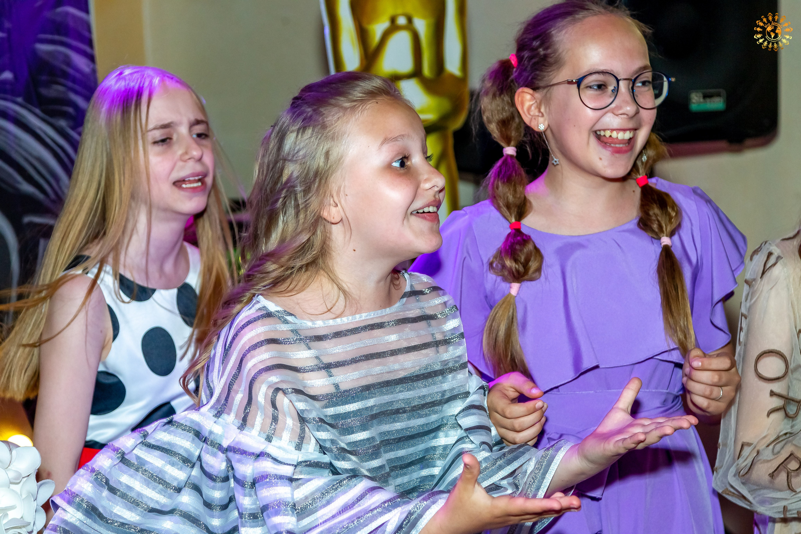 Выпускной 4-го класса 2024. Школа 2109. Репортажная съемка в Москве и области. Анималистика