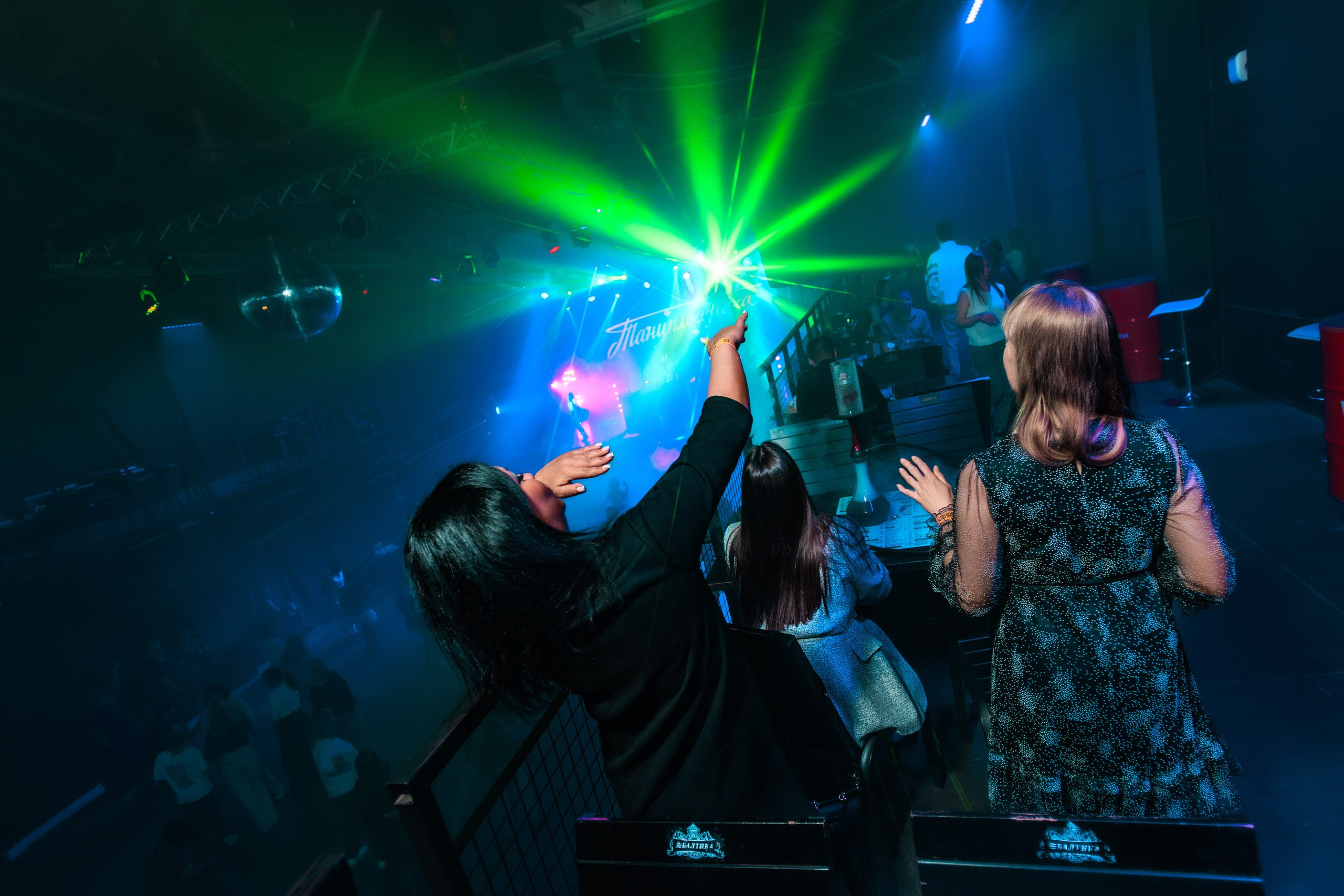 24.05.25 Танцплощадка. Репортажный фотограф Екатеринбург | Яркий, качественный репортаж | Концерты, клубы, репортаж, праздники, корпоративы