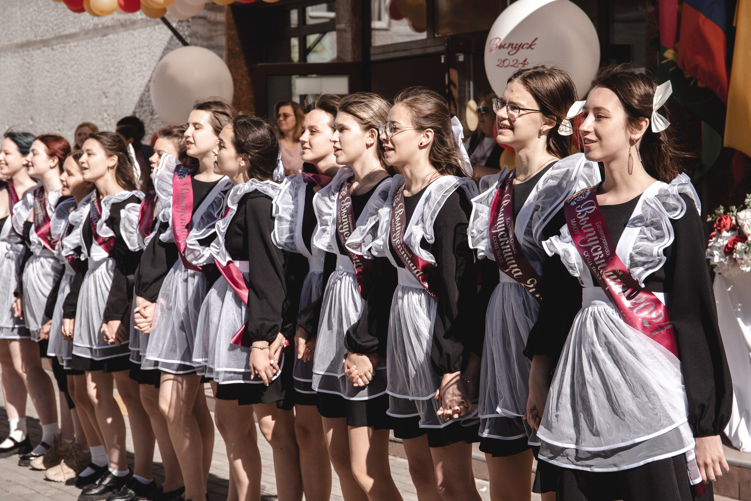 11 класс 33 школа. Выпускные альбомы Натальи Бутко: Новороссийск, Анапа, Геленджик