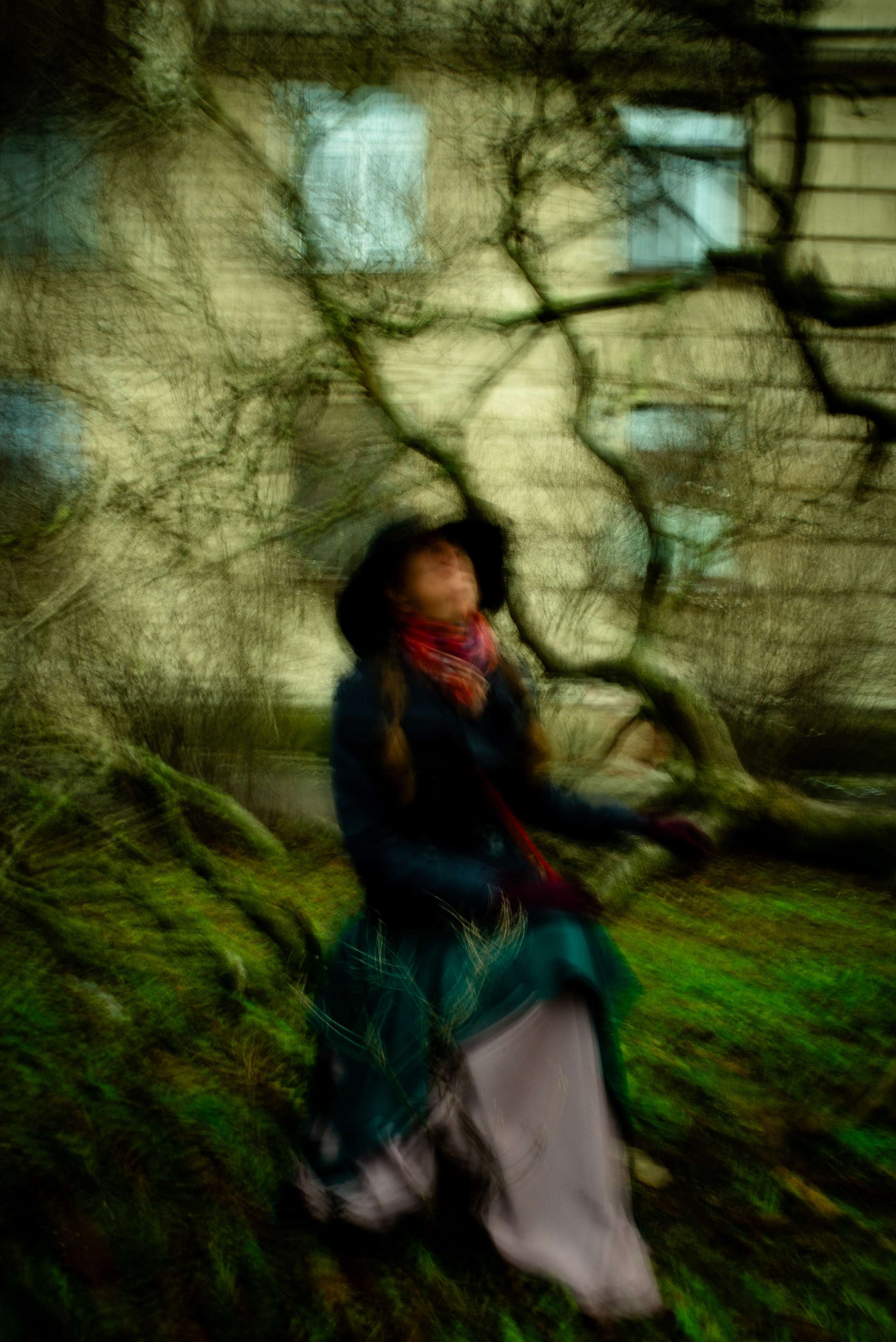 Снова стою одна…. Фотограф Крещение Венчание Москва