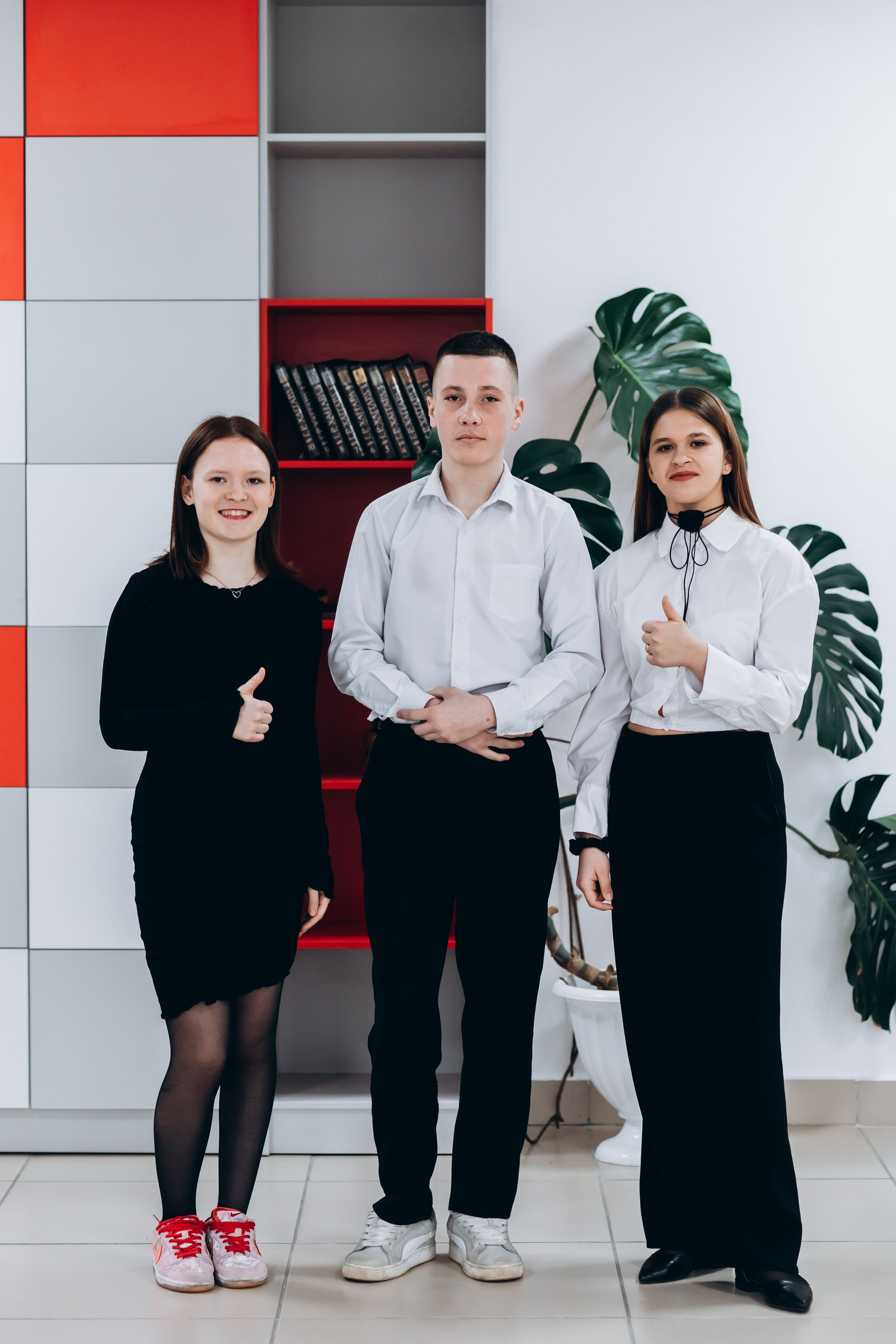 СОШ № 26 Тугулым 2025. Семейный фотограф Нижневартовск Тюмень Ефимова Ирина