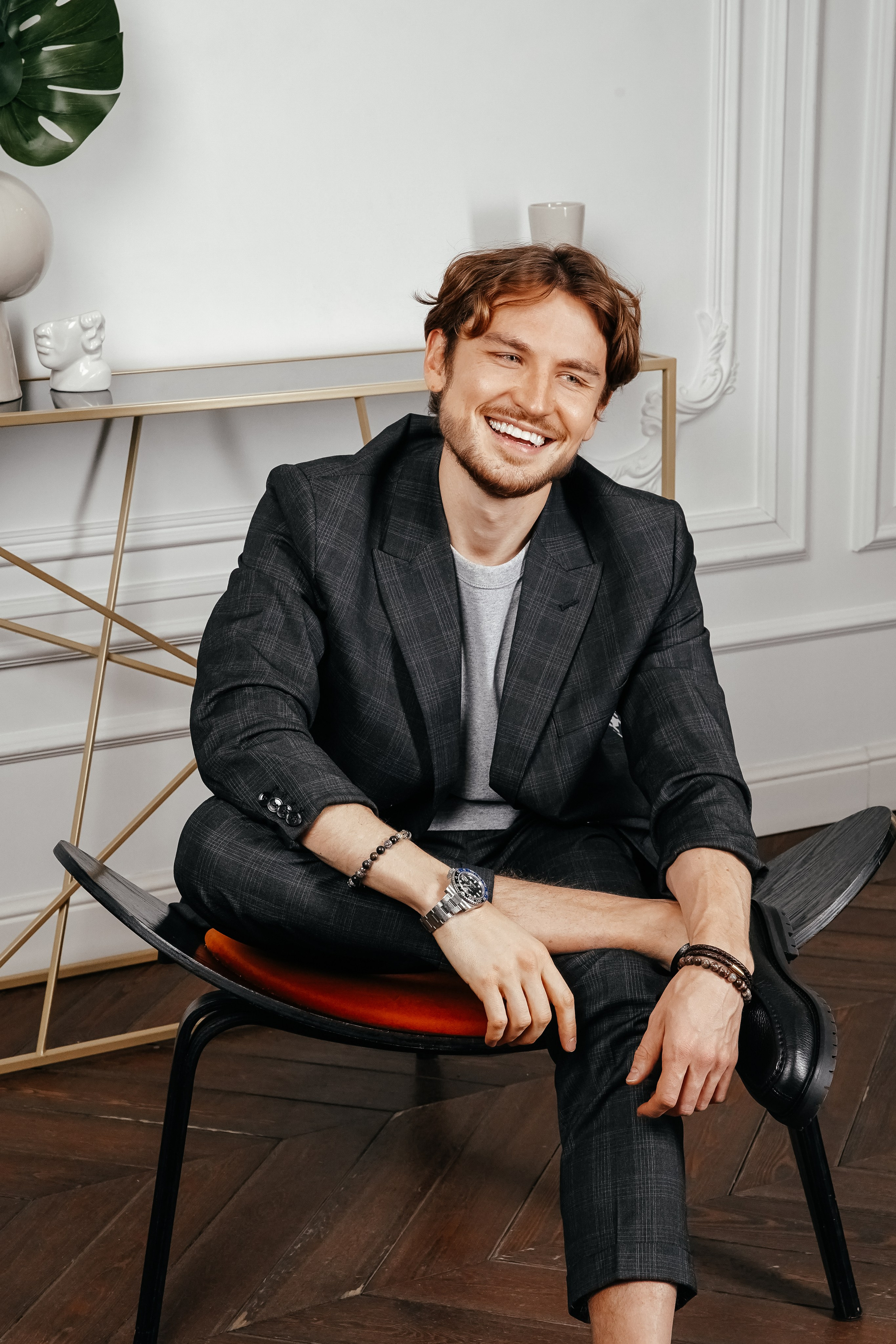 Business. AMODEO STUDIO