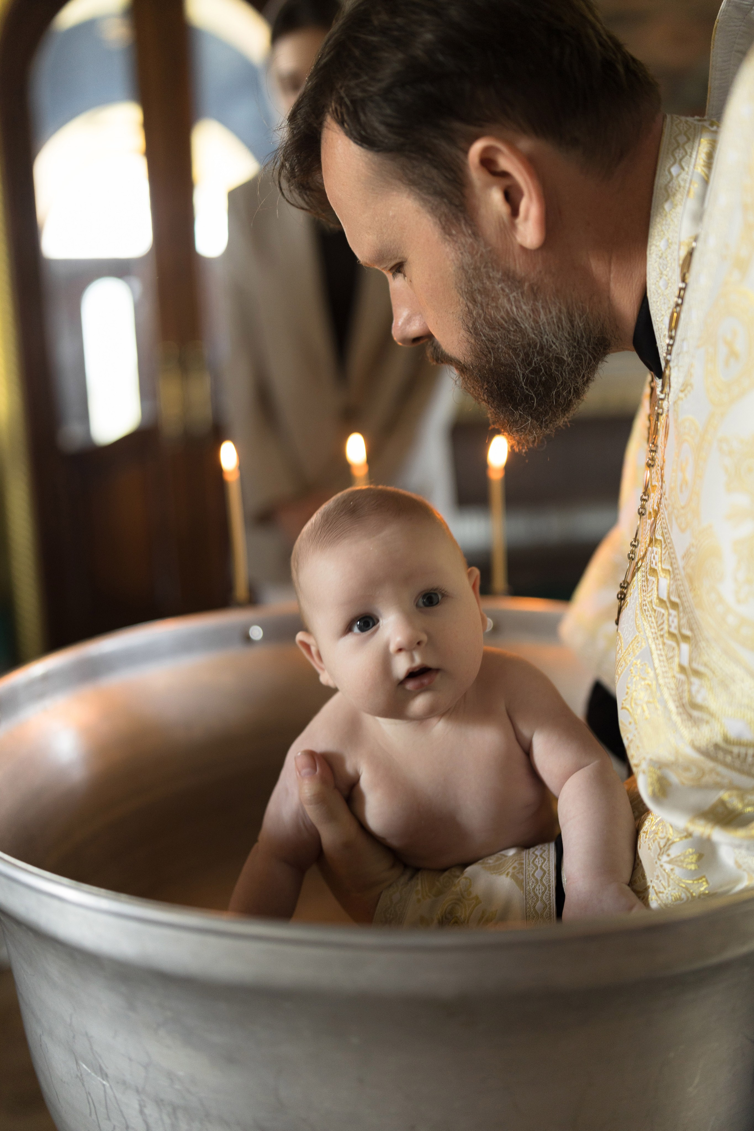 Крещение Егора в Николаевской церкви. Анастасия Безуглова- свадебный фотограф в Таганроге