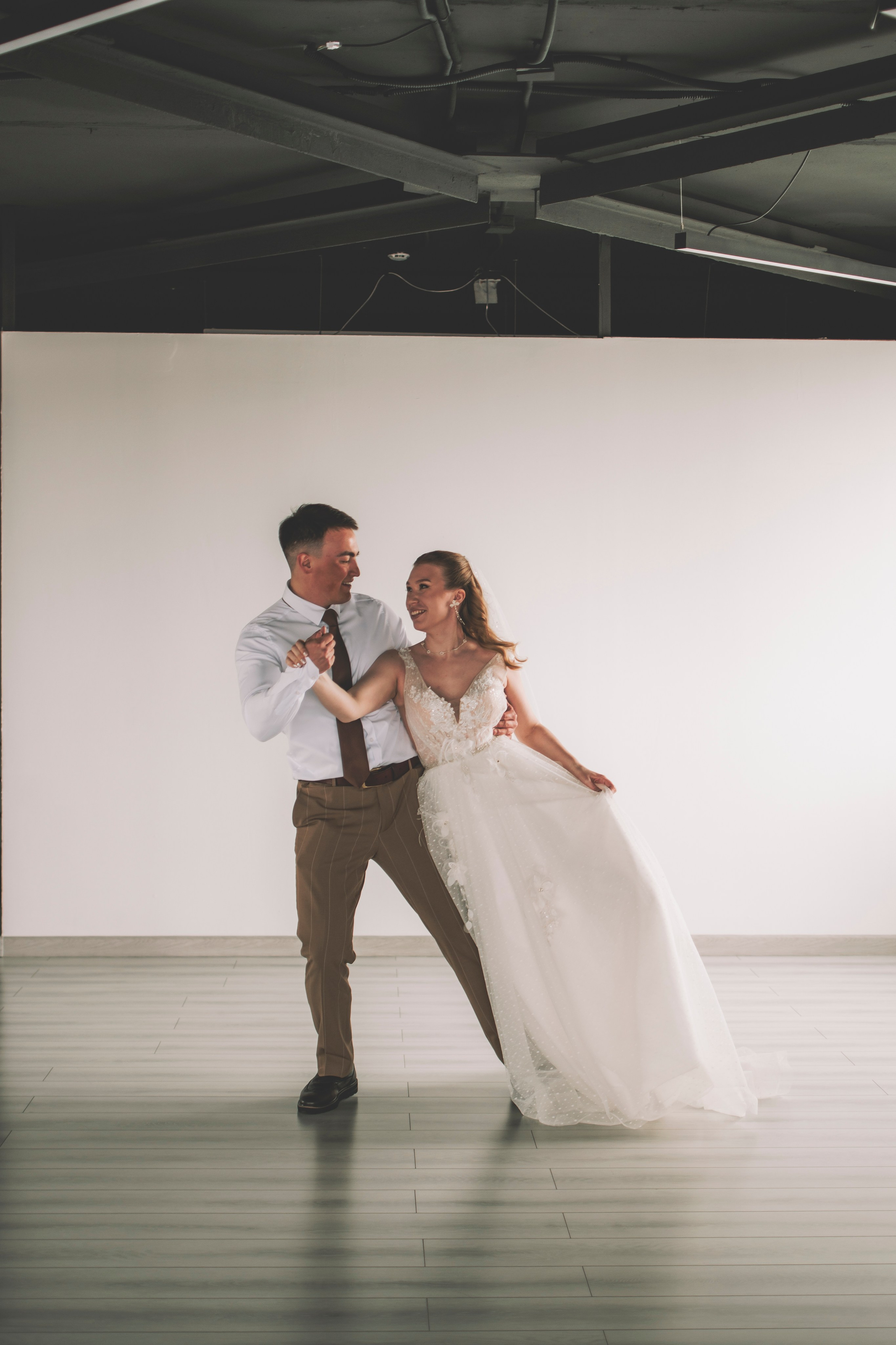 Альберт и Анастасия (Студийная фотосессия, роспись в ДК Нефтяник + фотосессия с гостями). Семейный и свадебный фотограф Губкинский и Ставрополь