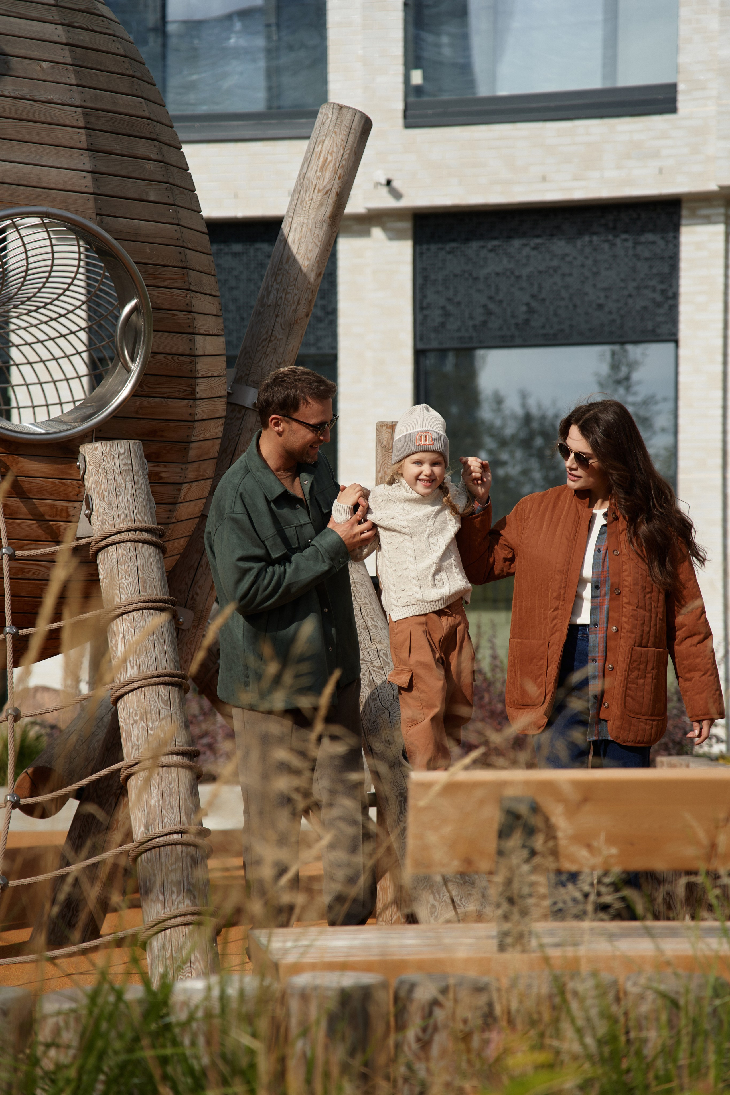 AFI development. Фотограф в Москве. Каталог, лукбук, портреты