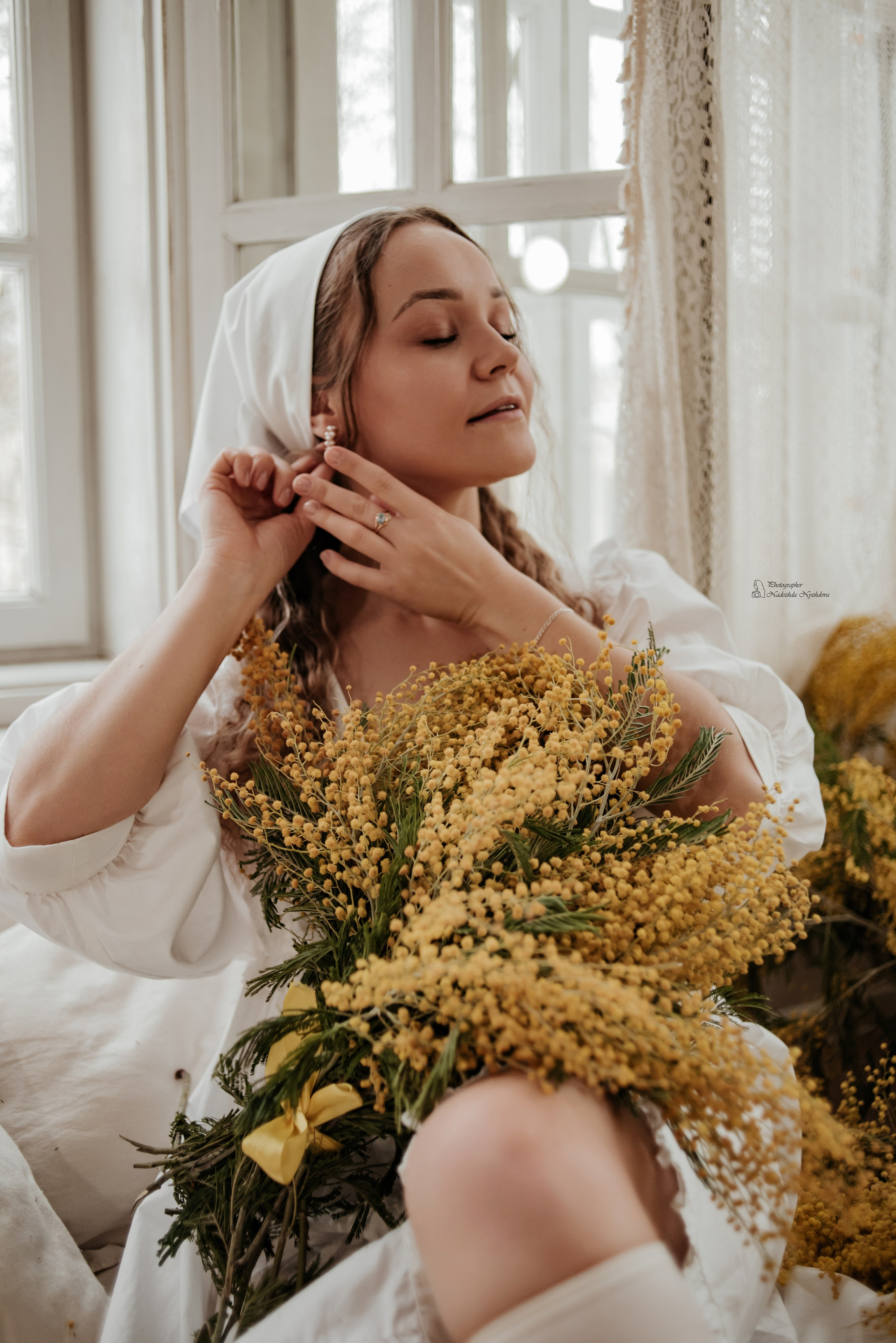 Фотограф: https://vk.com/capella.photo Модель: https://vk.com/lanasakuraa Организатор: https://vk.com/creative_photoday Место: https://vk.com/balcone.studio