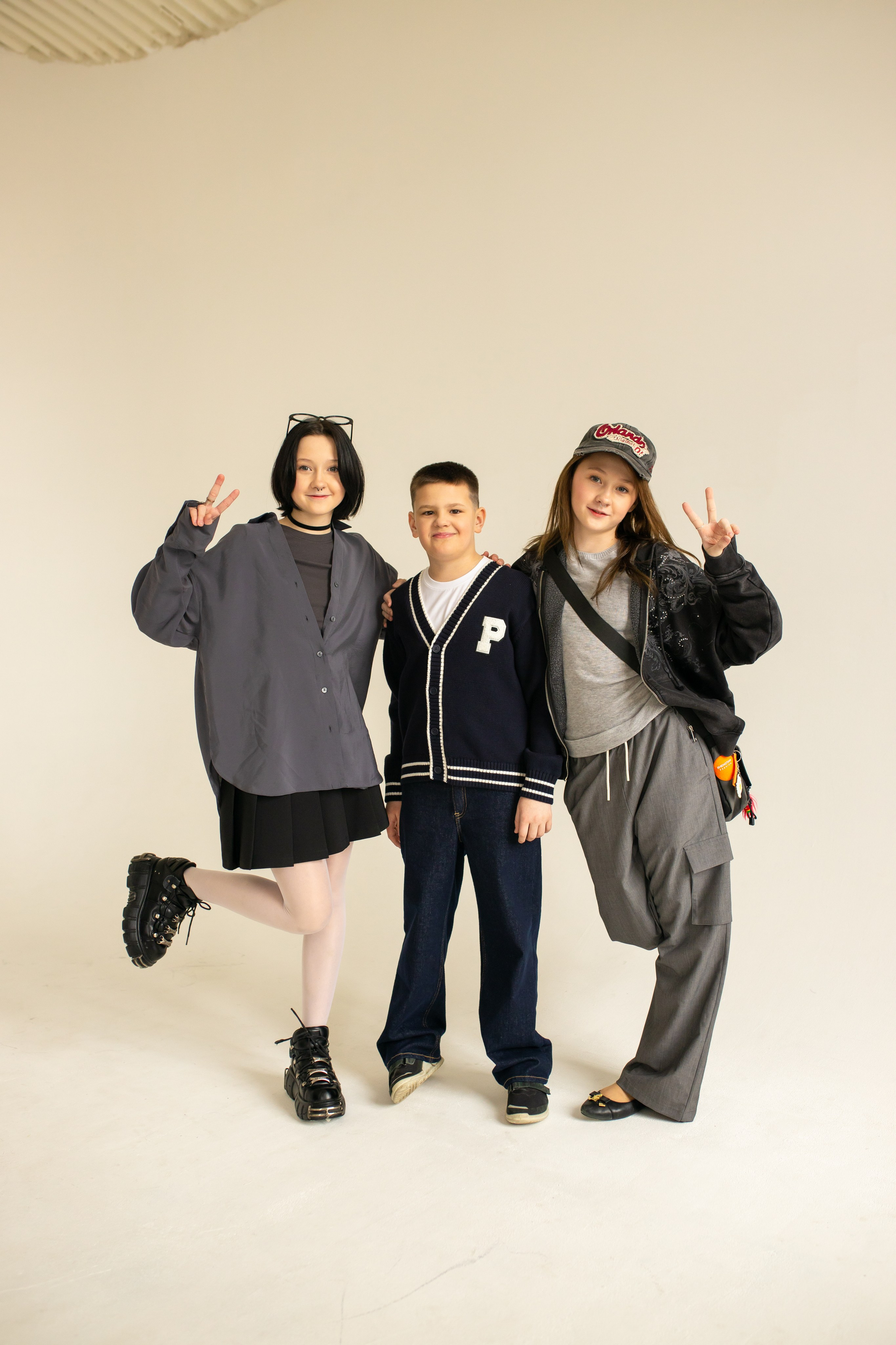 Семейная фотосессия на циклораме с естественным светом. Фотограф в Железнодорожном и Балашихе